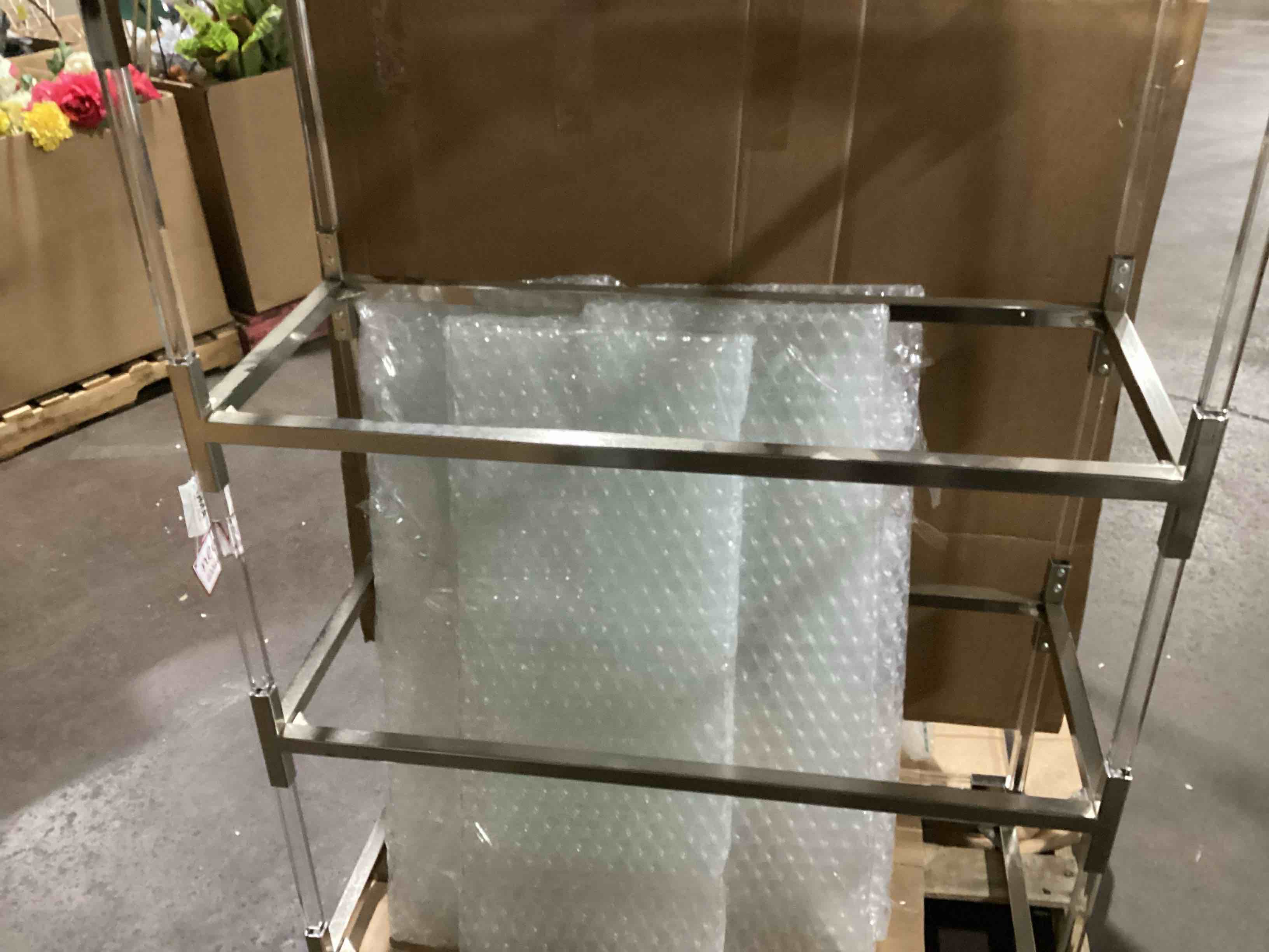 https://s3.amazonaws.com/lotting-images-prod/bidfta/BRN1346743_1752665218925.jpeg
