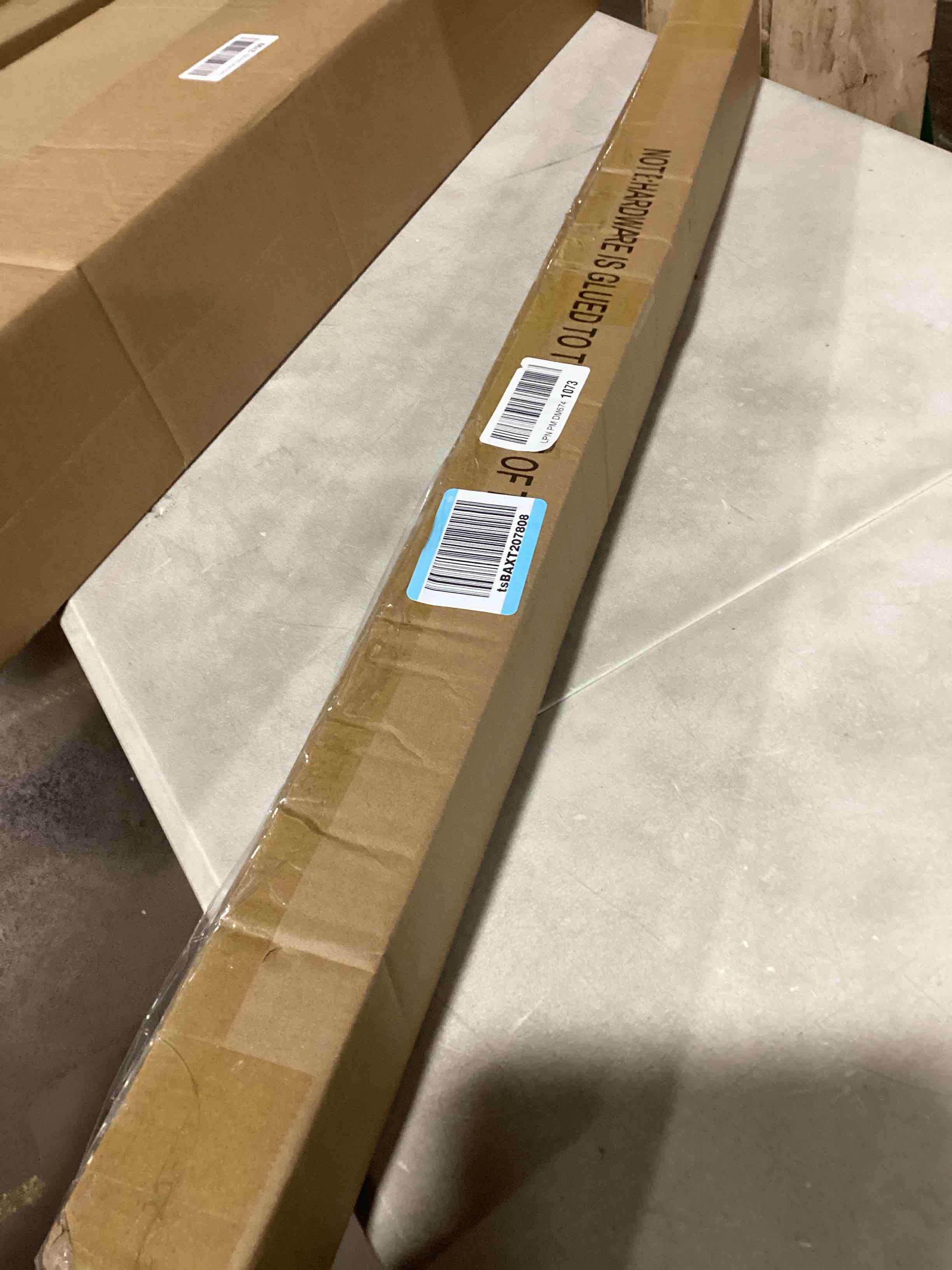 https://s3.amazonaws.com/lotting-images-prod/bidfta/BRN1349422_1743438154687.jpeg