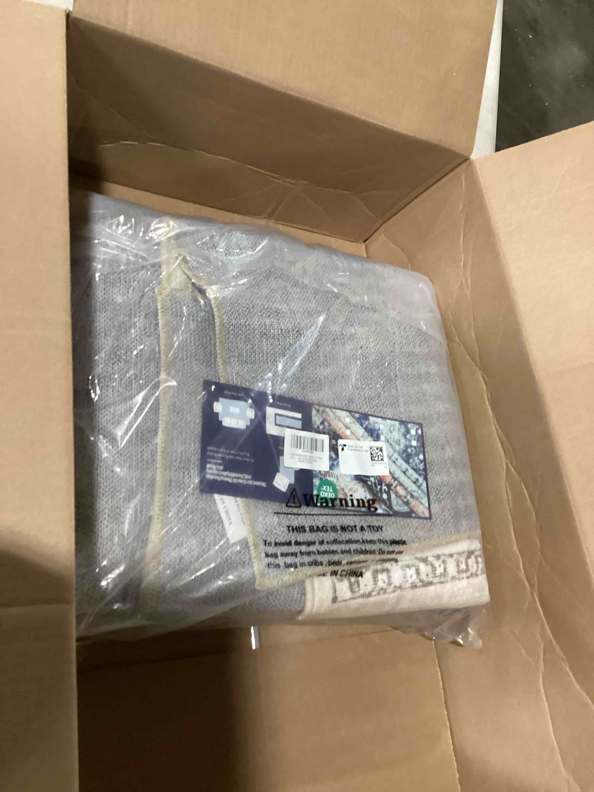 https://s3.amazonaws.com/lotting-images-prod/bidfta/BRN1349616_1743529975448.jpeg