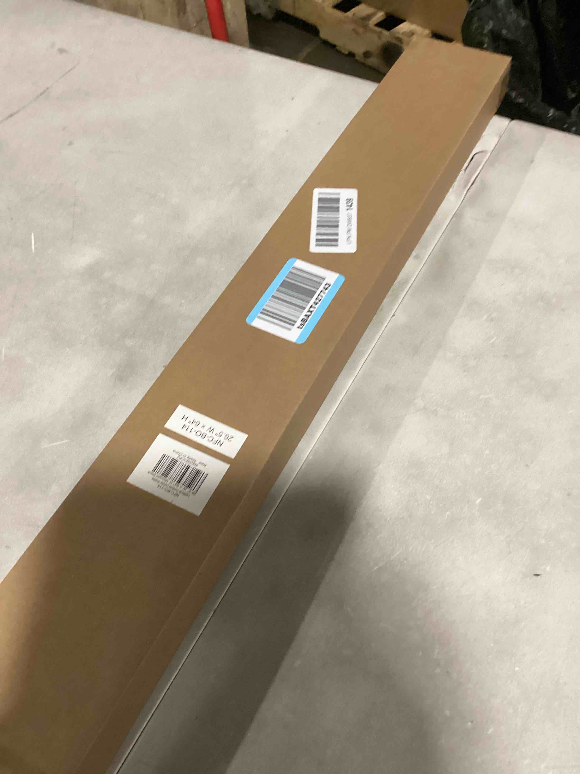 https://s3.amazonaws.com/lotting-images-prod/bidfta/BRN1349660_1743592115034.jpeg