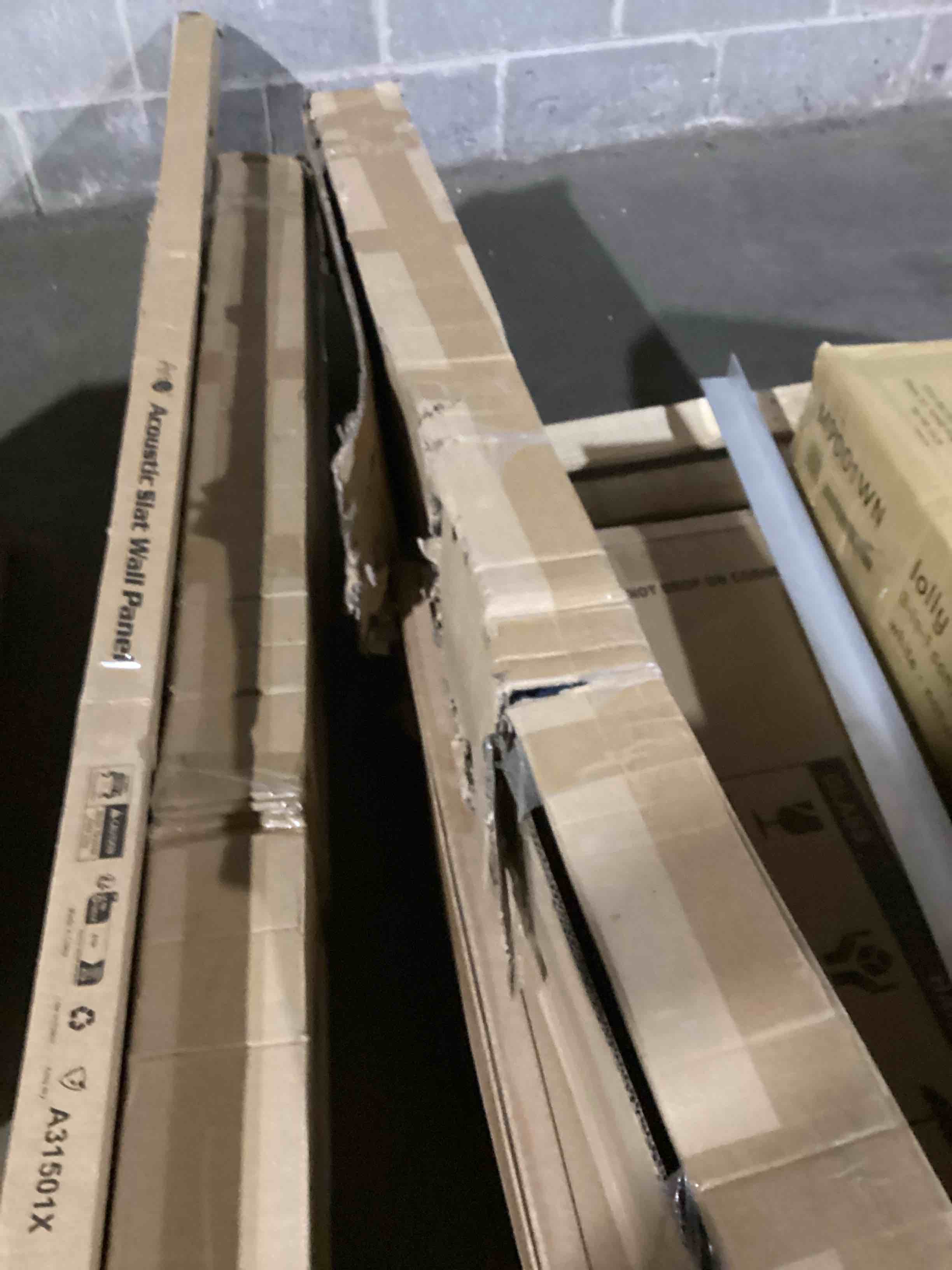 https://s3.amazonaws.com/lotting-images-prod/bidfta/BRN1350105_1744035442680.jpeg