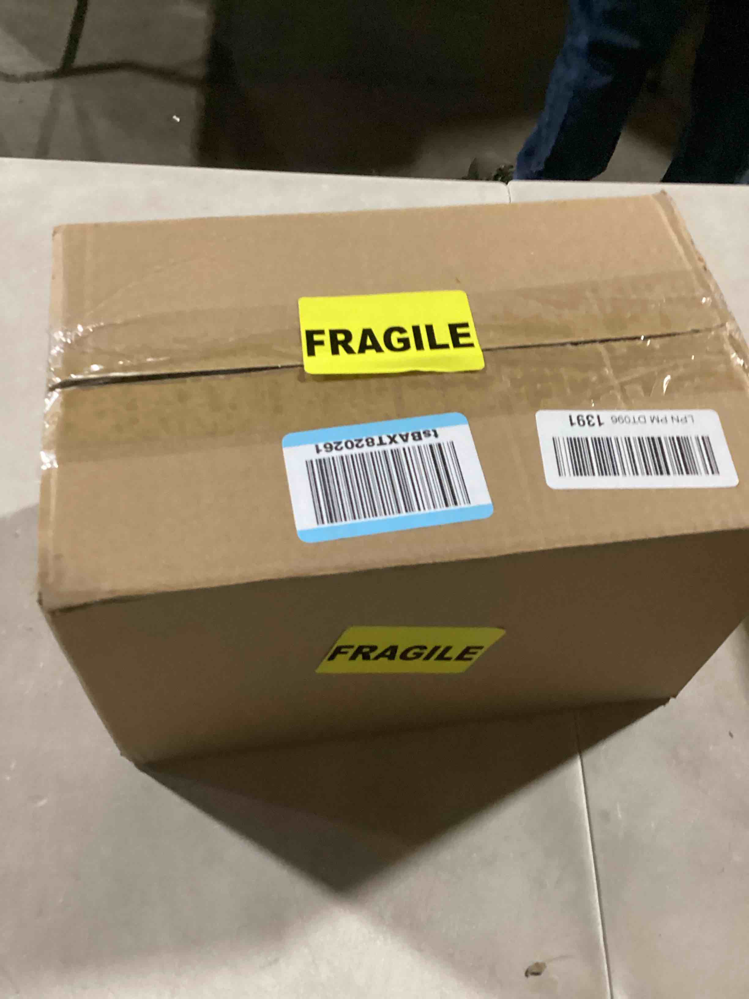 https://s3.amazonaws.com/lotting-images-prod/bidfta/BRN1350364_1744205460274.jpeg