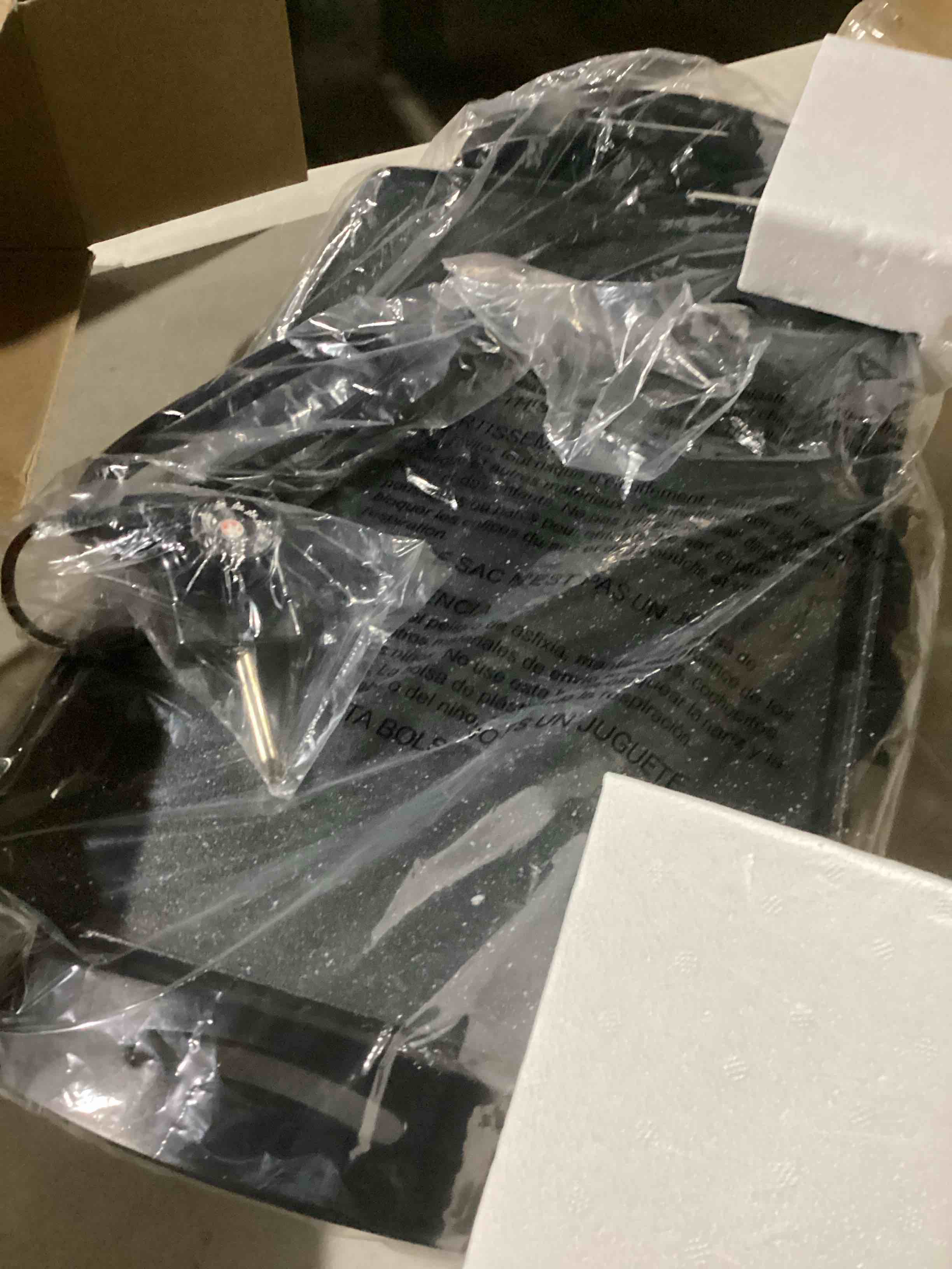 https://s3.amazonaws.com/lotting-images-prod/bidfta/BRN1350694_1744629341211.jpeg