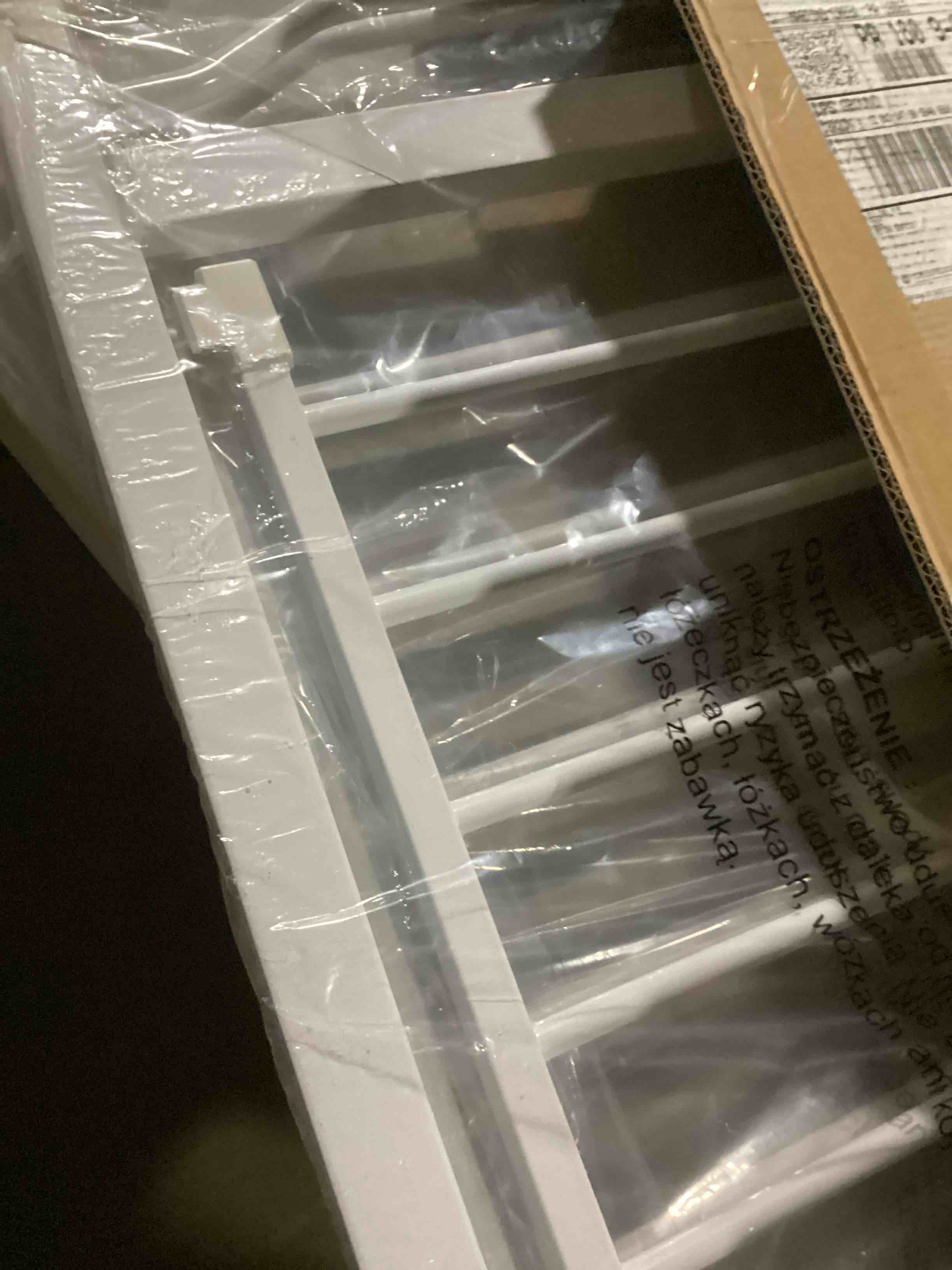 https://s3.amazonaws.com/lotting-images-prod/bidfta/BRN1350697_1744629700619.jpeg