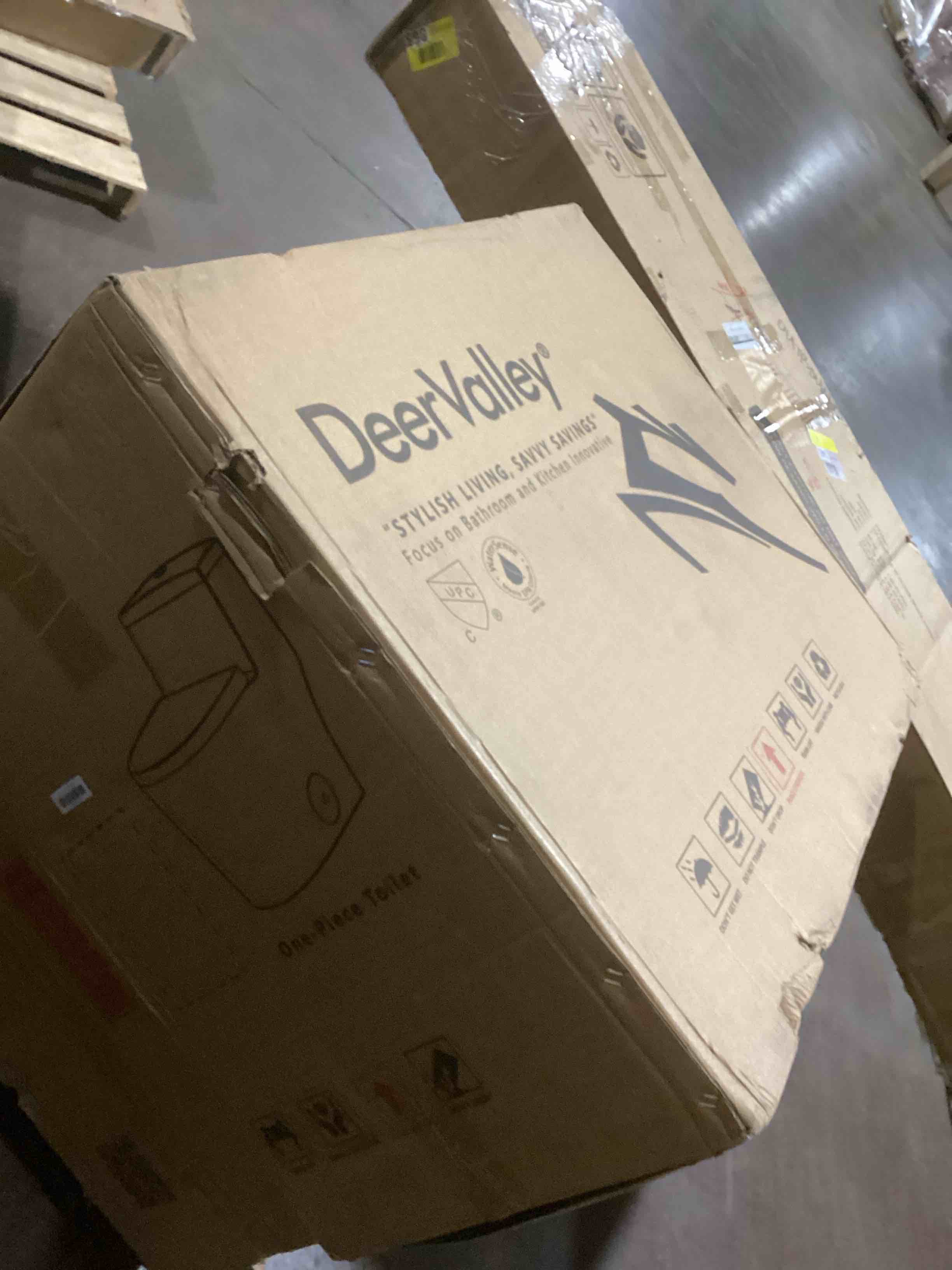 https://s3.amazonaws.com/lotting-images-prod/bidfta/BRN1354555_1745517785969.jpeg