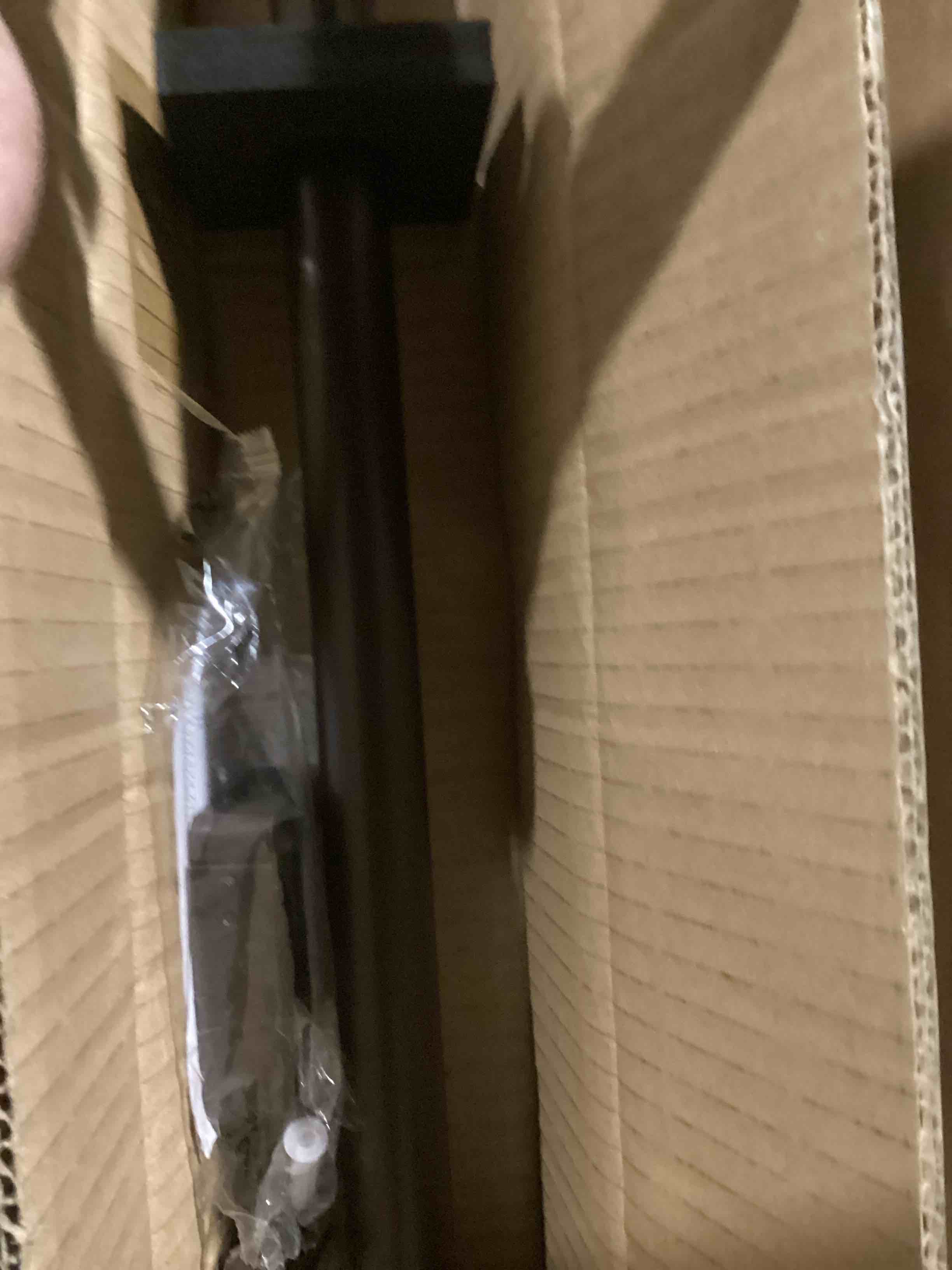 https://s3.amazonaws.com/lotting-images-prod/bidfta/BRN1354706_1745599586256.jpeg