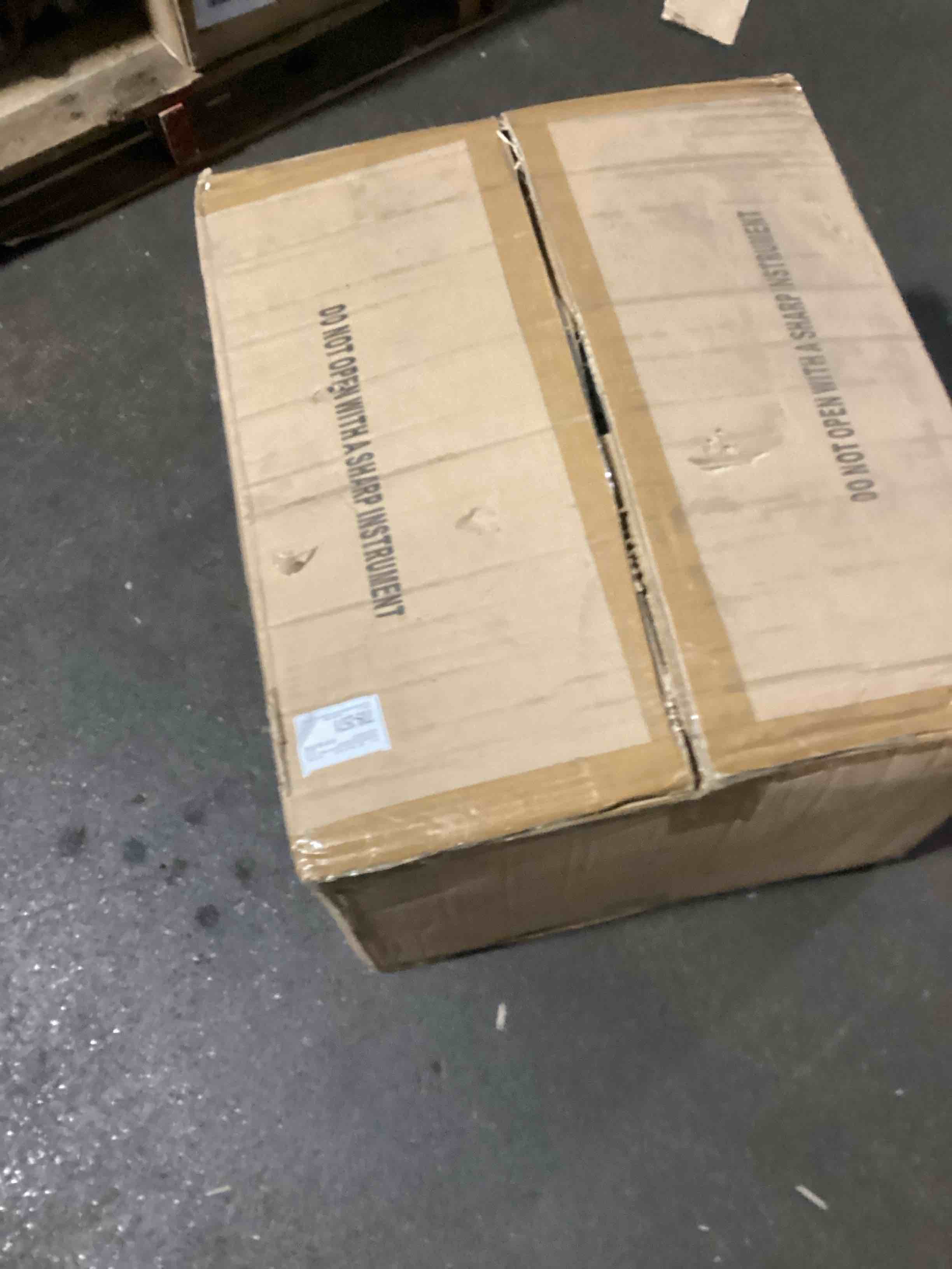 https://s3.amazonaws.com/lotting-images-prod/bidfta/BRN1355815_1753809558447.jpeg