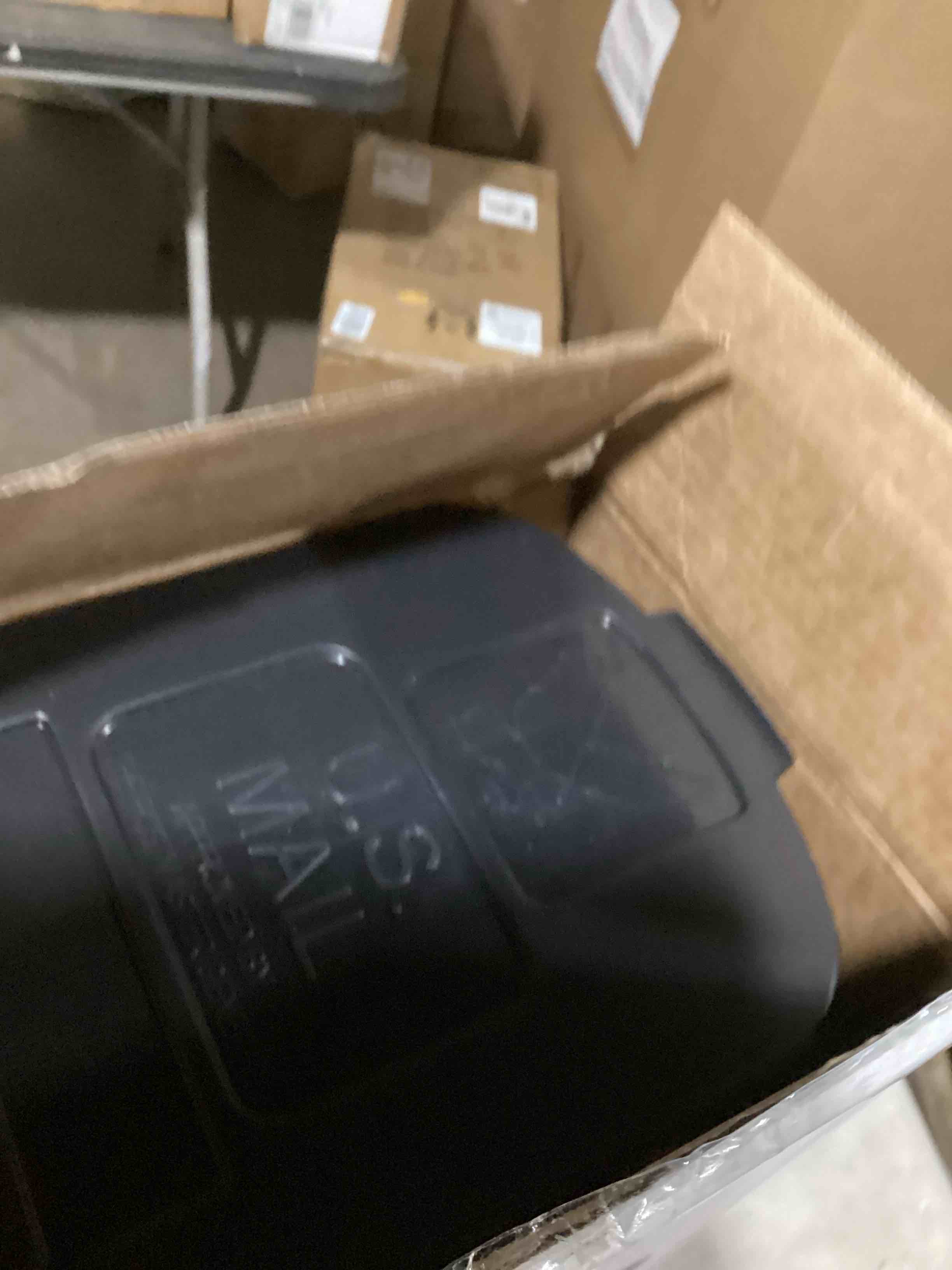https://s3.amazonaws.com/lotting-images-prod/bidfta/BRN1358520_1745414361251.jpeg