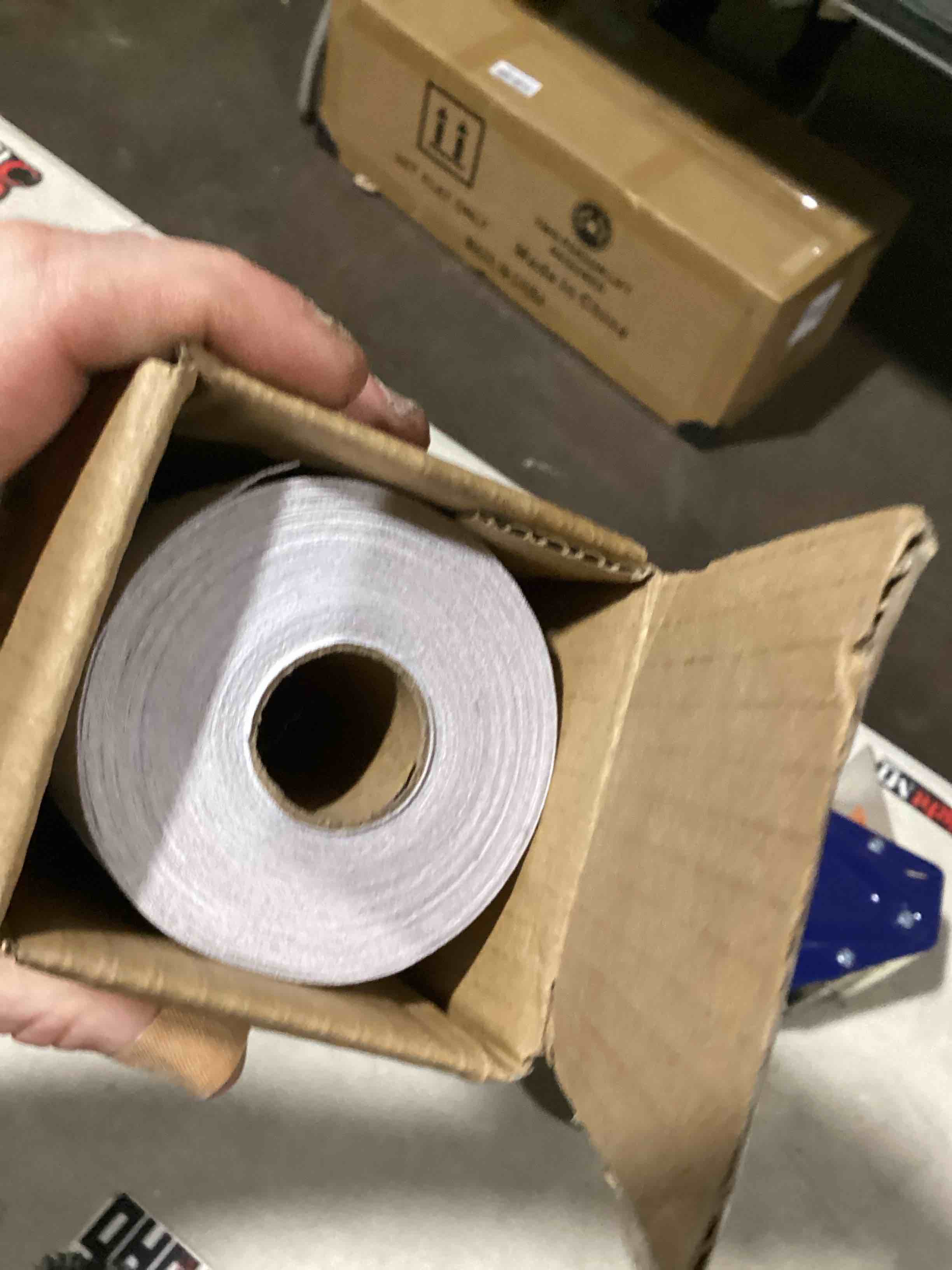 https://s3.amazonaws.com/lotting-images-prod/bidfta/BRN1358602_1745423421033.jpeg