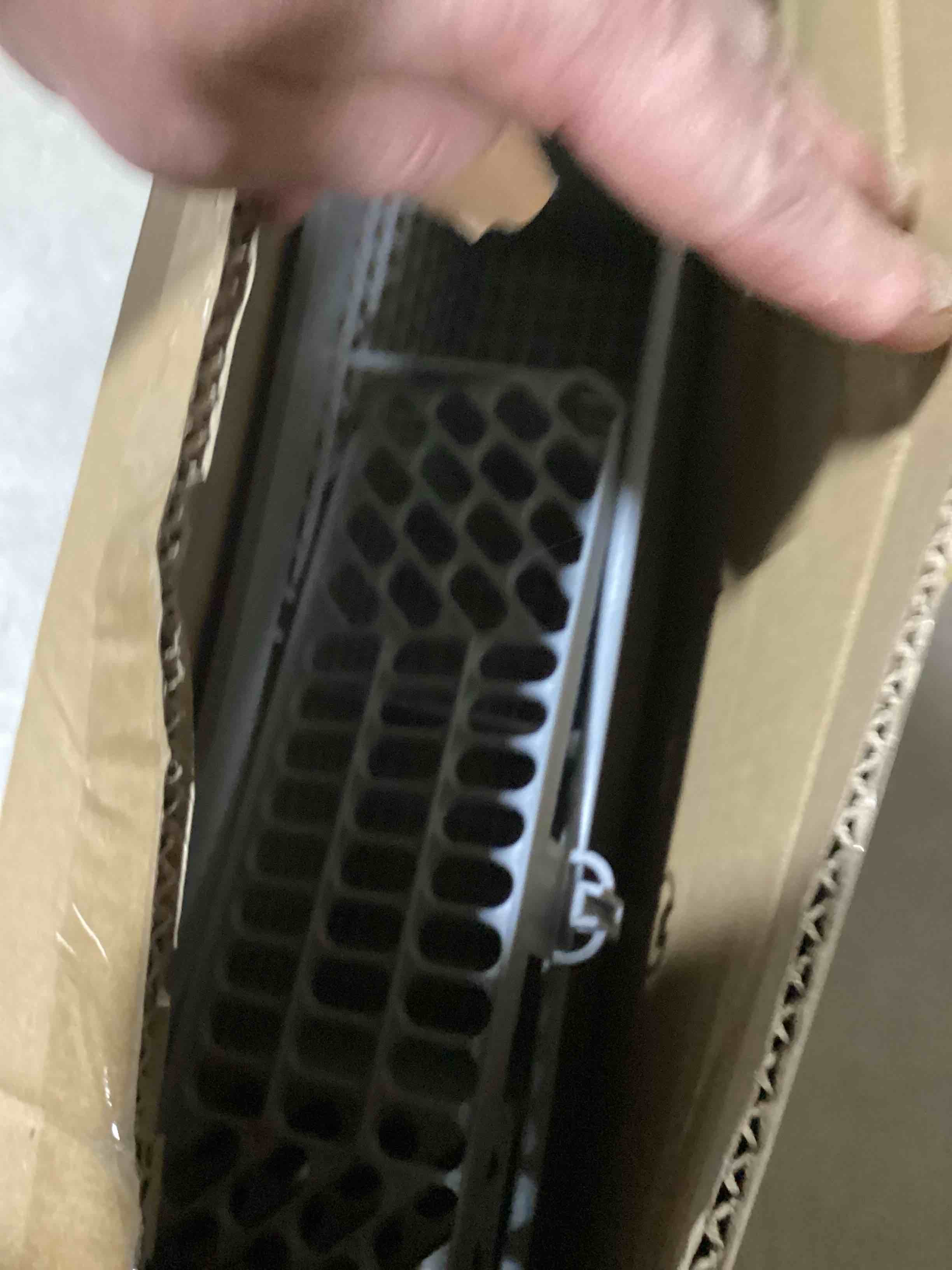 https://s3.amazonaws.com/lotting-images-prod/bidfta/BRN1358631_1745425633614.jpeg