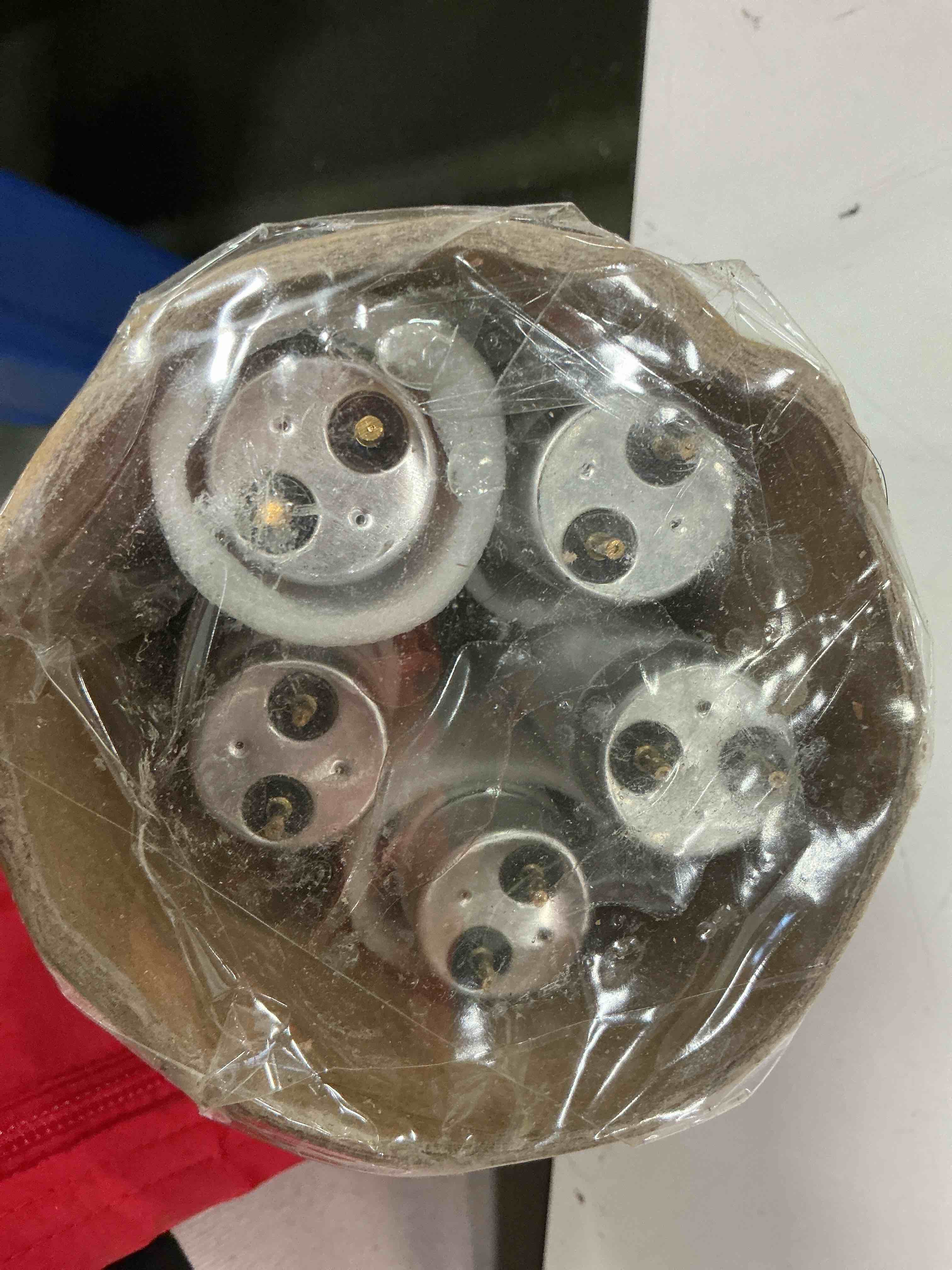 Condition photo showing As Is for F32T8/865 Fluorescent Light Bulb, 48 Inch, 32 Watts, 6500K Daylight, 2800 Lumens, G13 Bi-Pin Base, 4FT T8 Fluorescent Tube Light Bulbs - 5 Pack 6500k 5 Pack