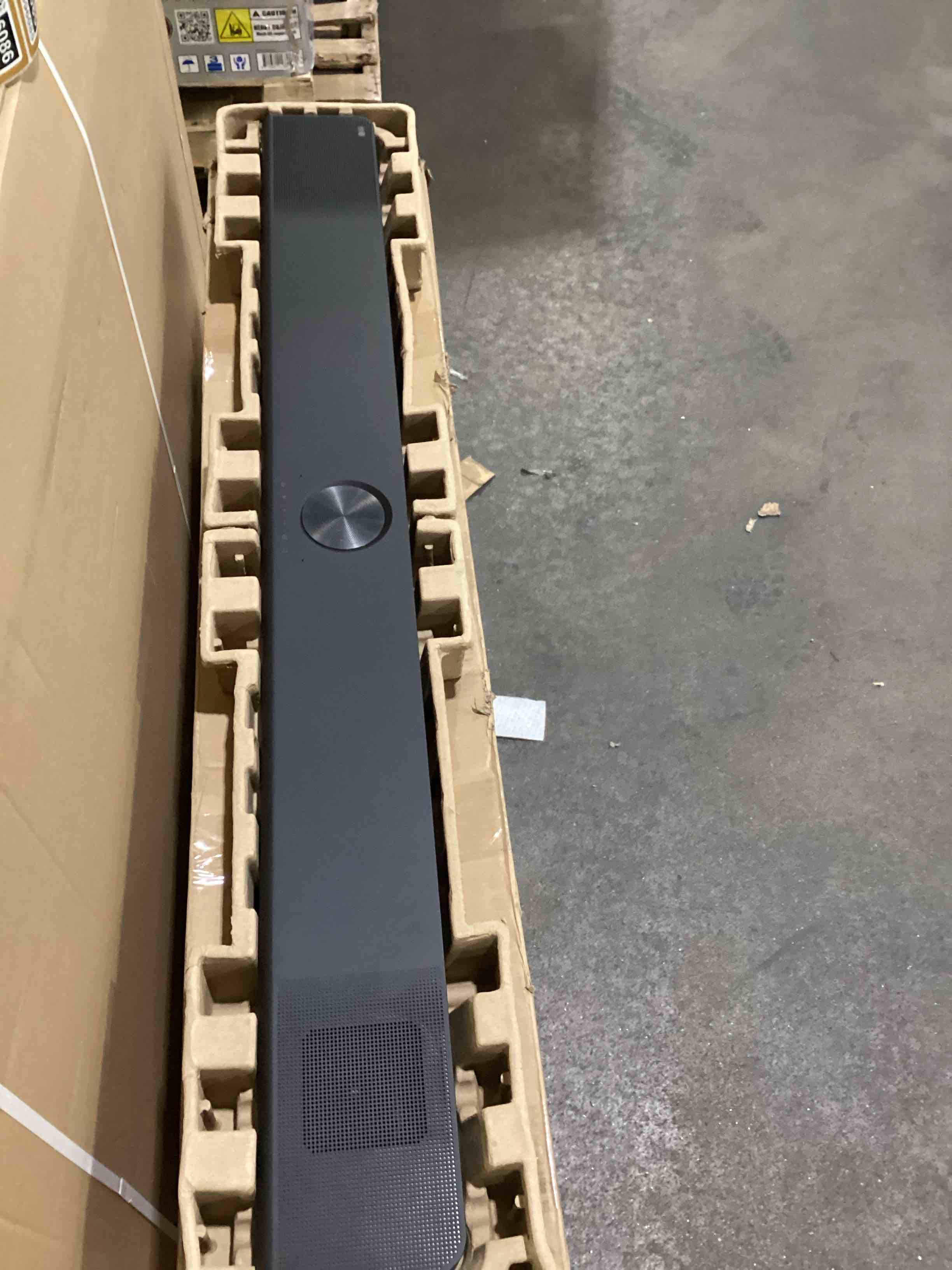 https://s3.amazonaws.com/lotting-images-prod/bidfta/BRN1396081_1777650607754.jpeg
