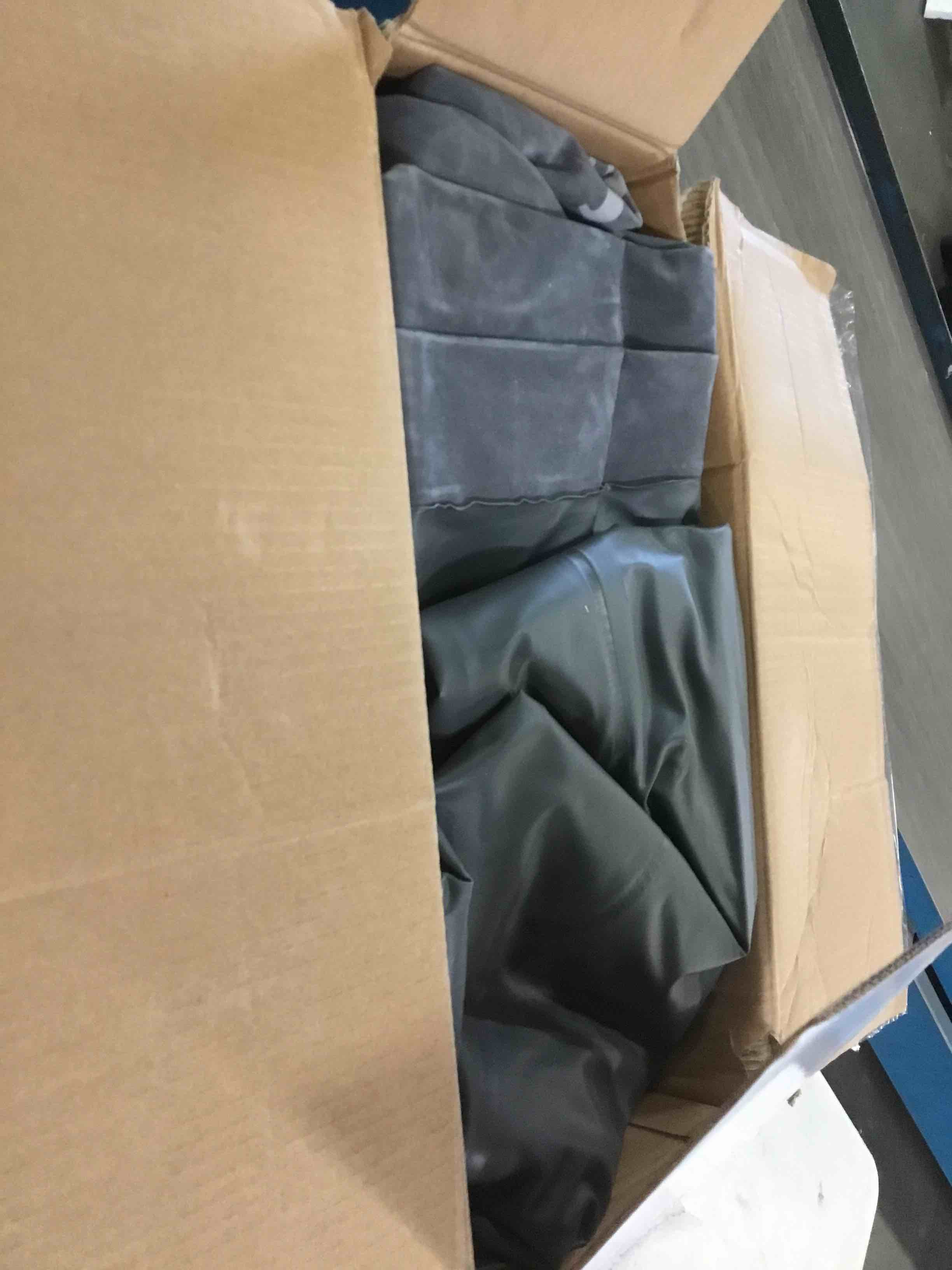 https://s3.amazonaws.com/lotting-images-prod/bidfta/BRN1408220_1738174759420.jpeg