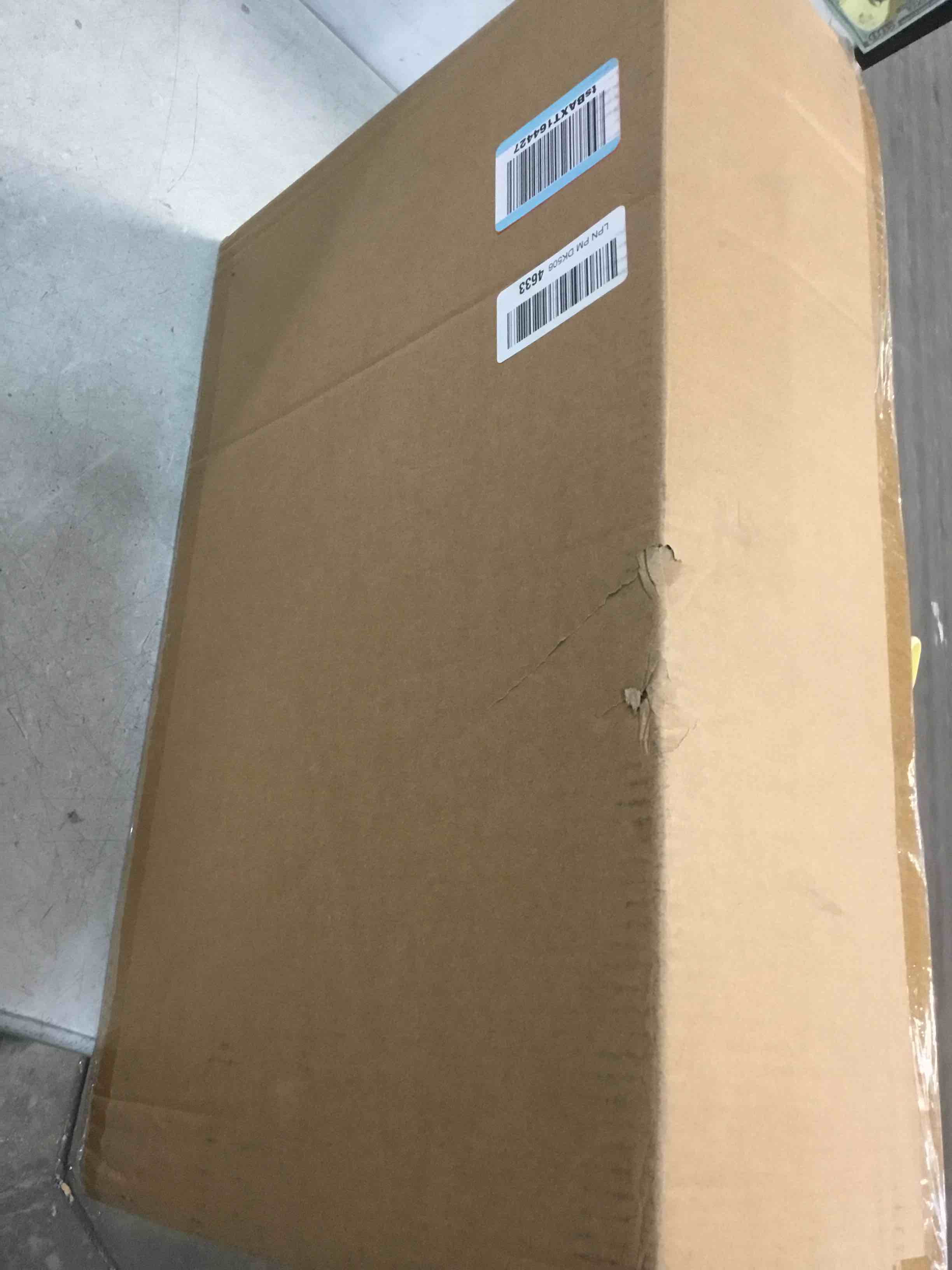 https://s3.amazonaws.com/lotting-images-prod/bidfta/BRN1409654_1738862878331.jpeg