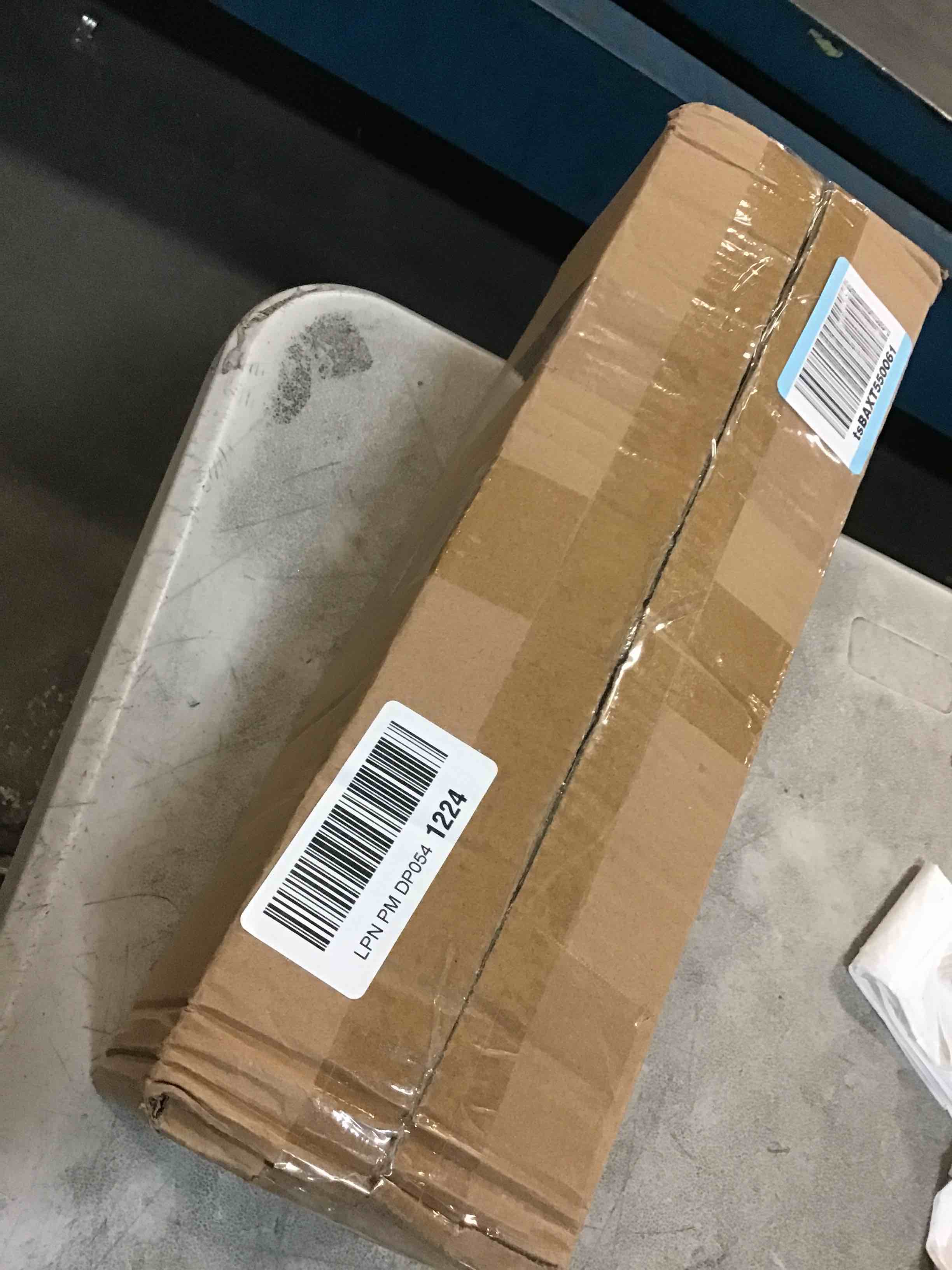https://s3.amazonaws.com/lotting-images-prod/bidfta/BRN1409738_1738934625041.jpeg