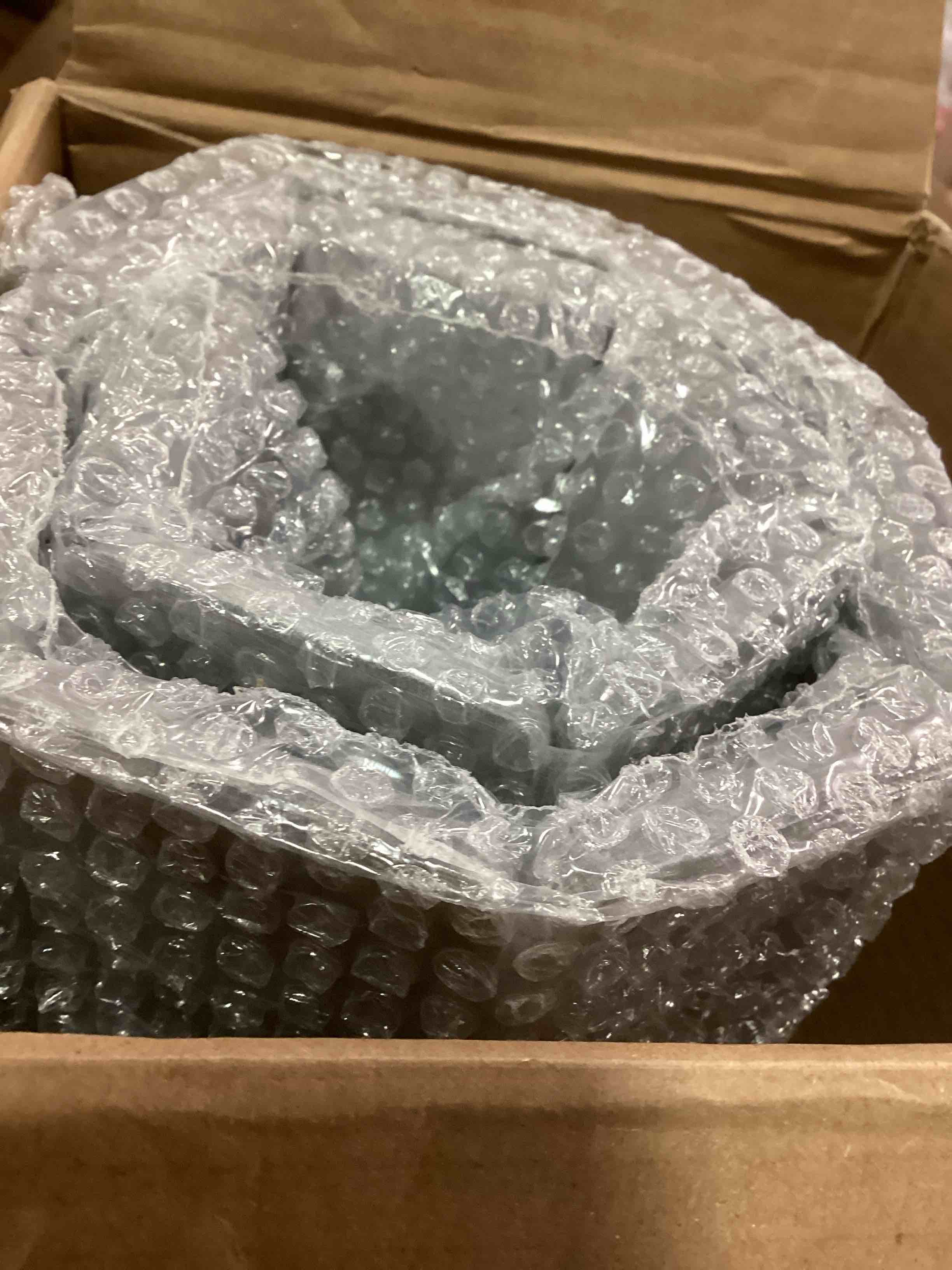 https://s3.amazonaws.com/lotting-images-prod/bidfta/BRN1411064_1736793334730.jpeg