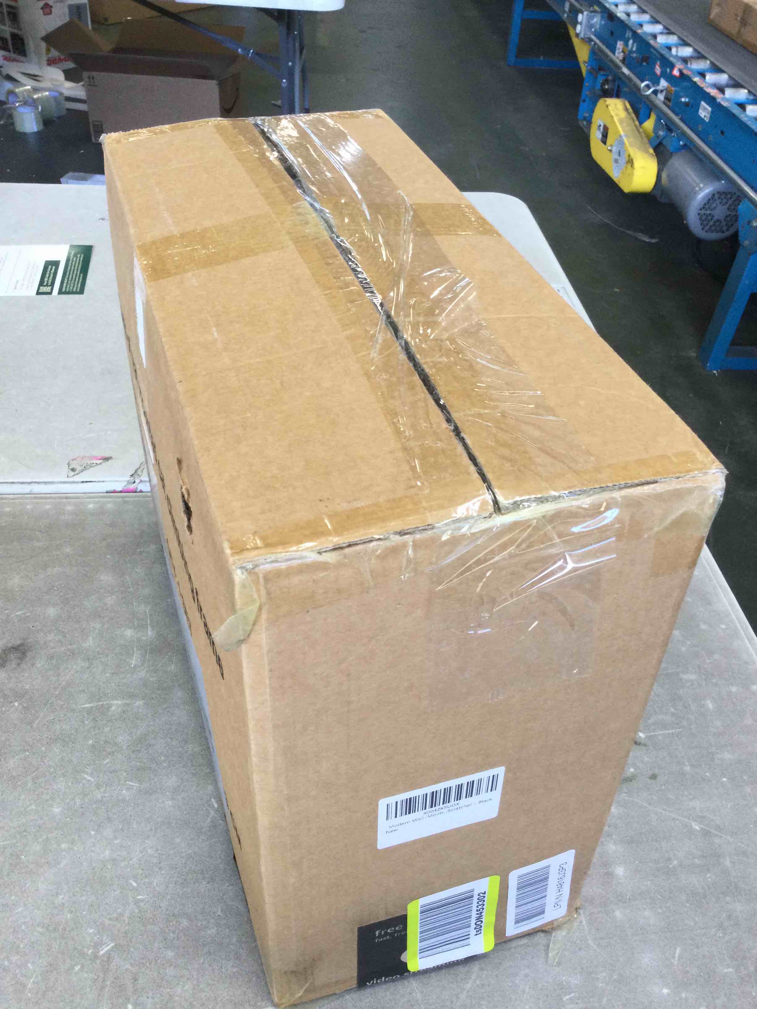 https://s3.amazonaws.com/lotting-images-prod/bidfta/BRN1412125_1738002832408.jpeg