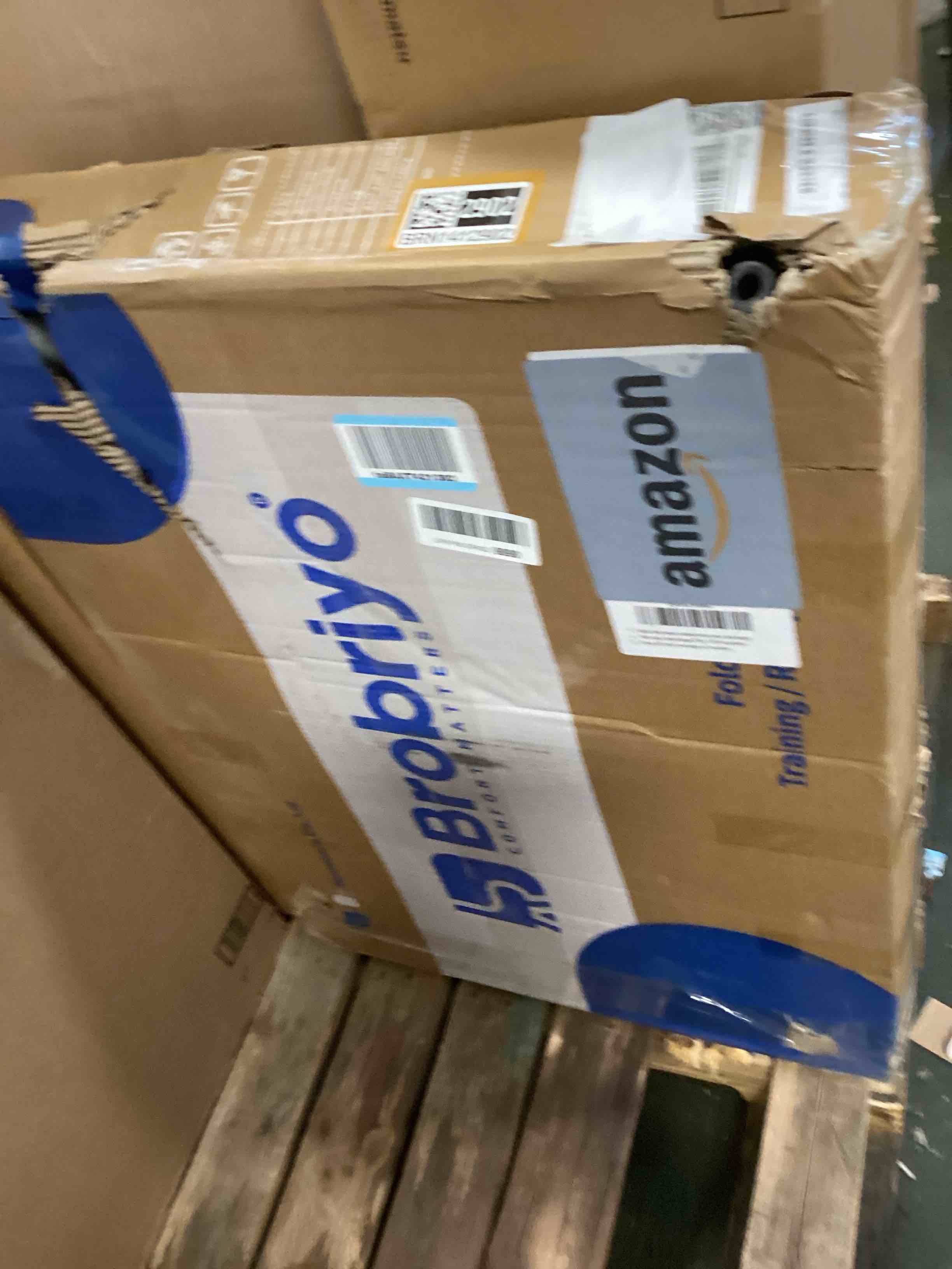 https://s3.amazonaws.com/lotting-images-prod/bidfta/BRN1412902_1738267459388.jpeg