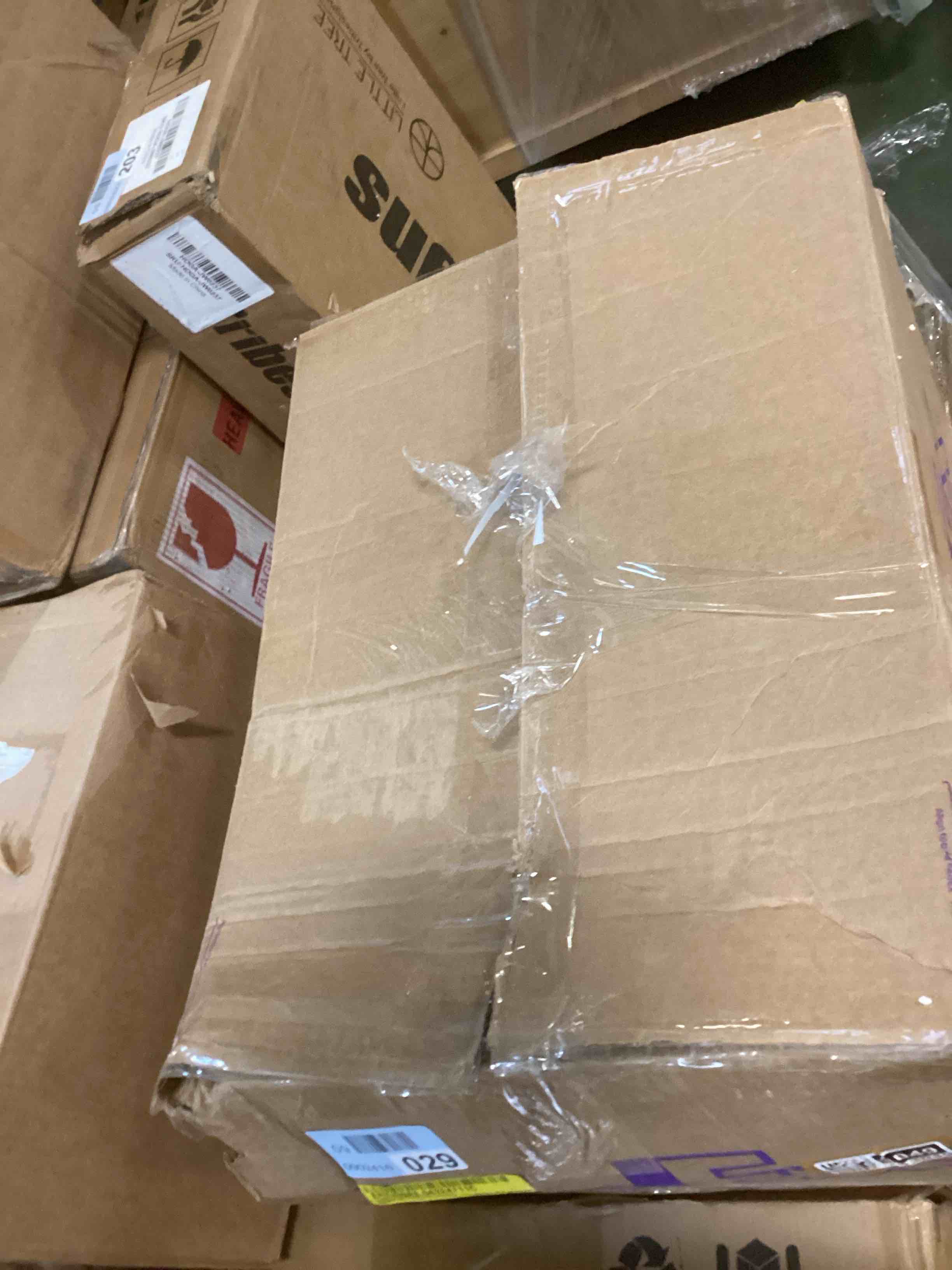 https://s3.amazonaws.com/lotting-images-prod/bidfta/BRN1413049_1738850808537.jpeg