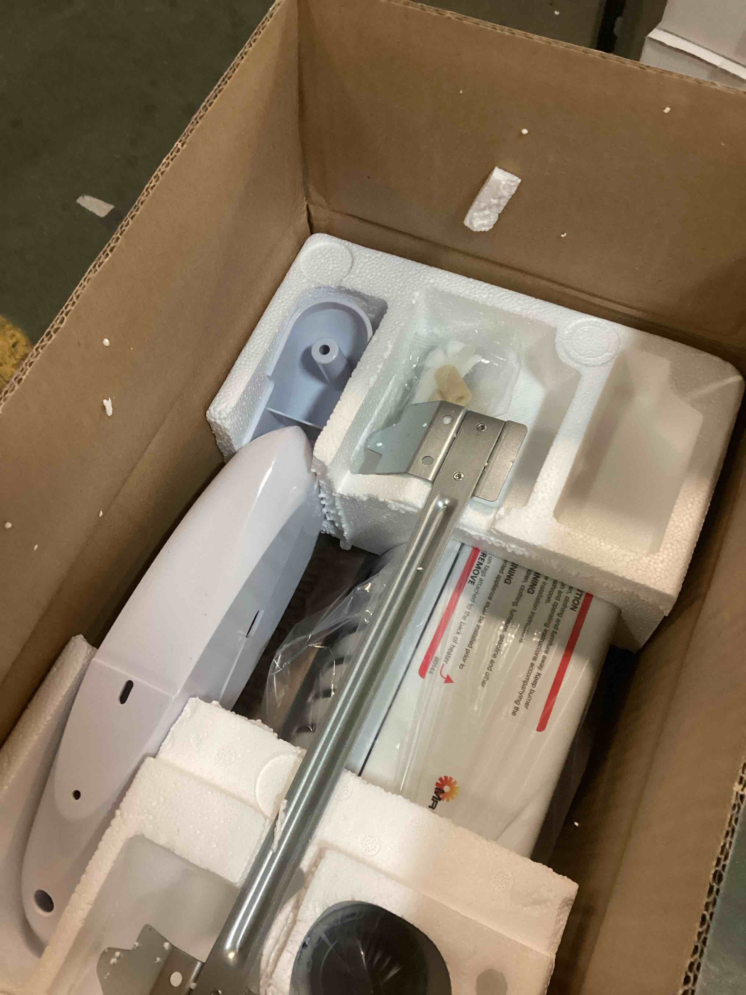https://s3.amazonaws.com/lotting-images-prod/bidfta/BRN1415025_1737649094125.jpeg