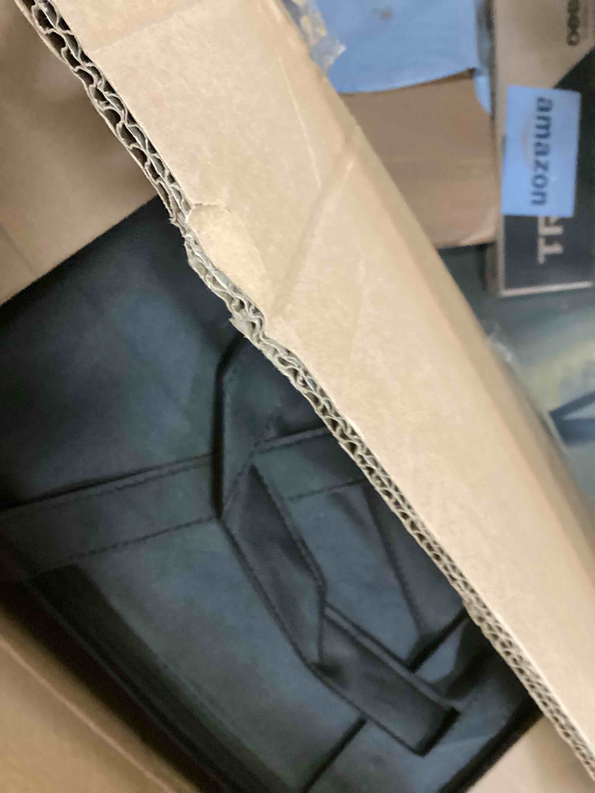 https://s3.amazonaws.com/lotting-images-prod/bidfta/BRN1415597_1738003724528.jpeg