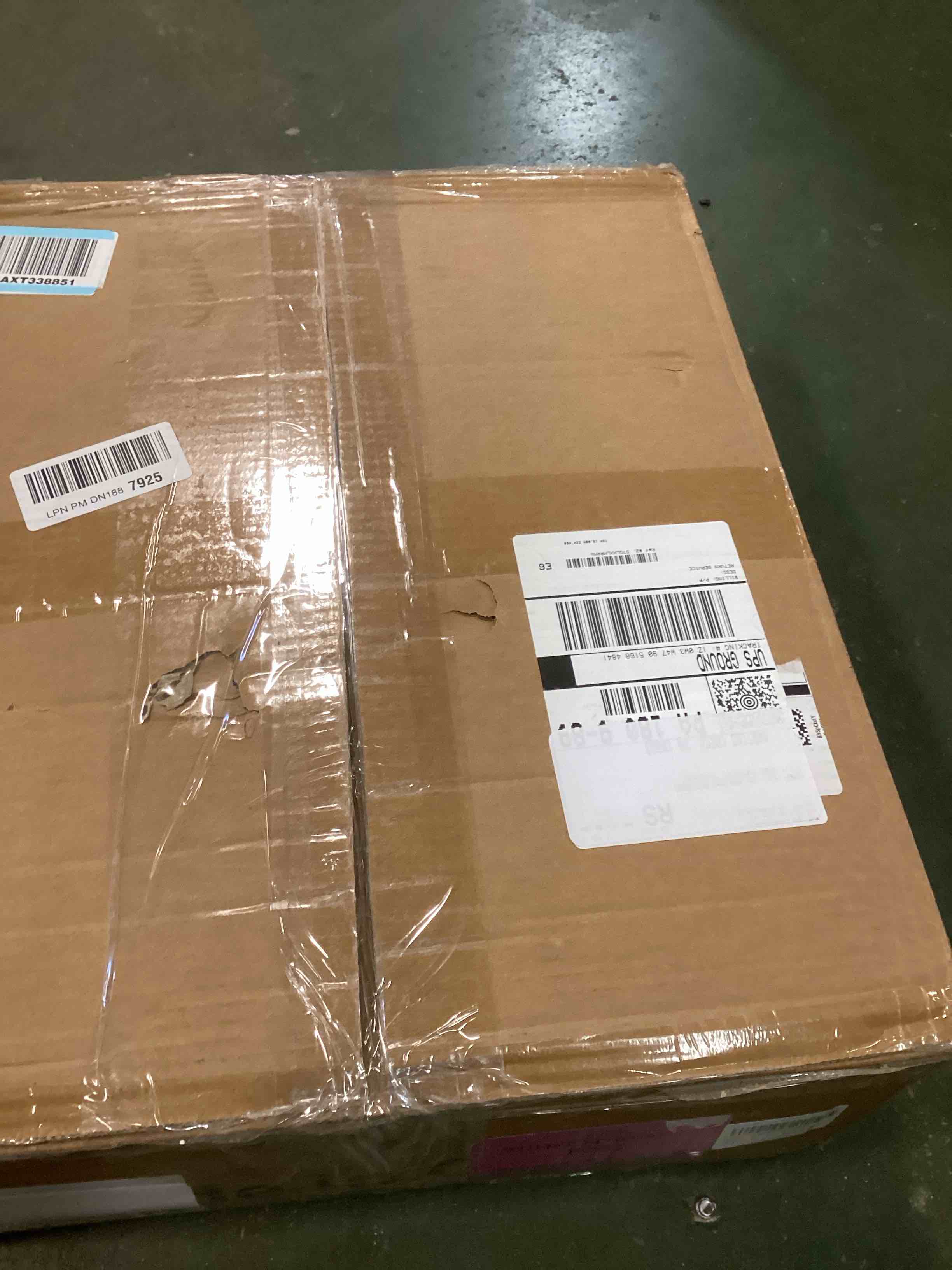 https://s3.amazonaws.com/lotting-images-prod/bidfta/BRN1415936_1738093533061.jpeg