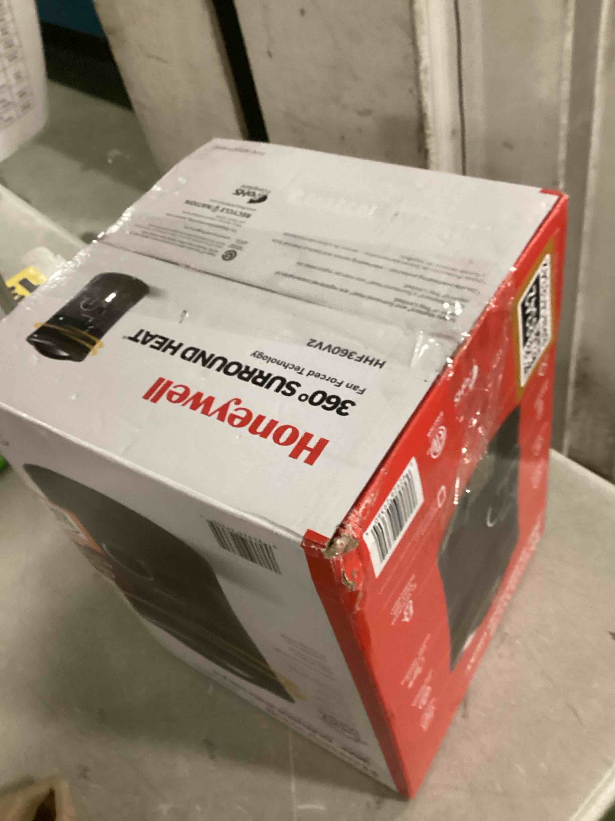 https://s3.amazonaws.com/lotting-images-prod/bidfta/BRN1418342_1738067695814.jpeg