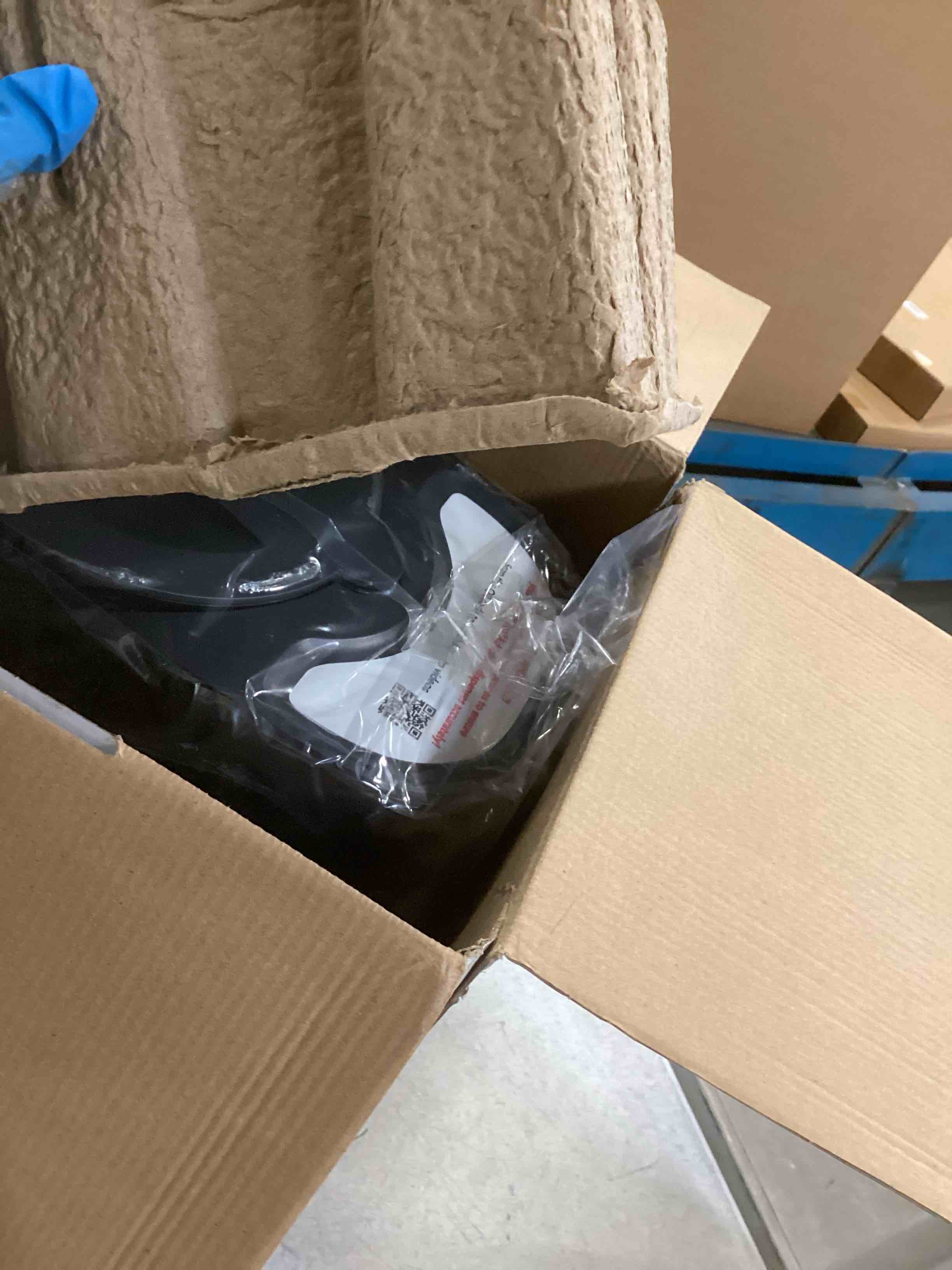 https://s3.amazonaws.com/lotting-images-prod/bidfta/BRN1418999_1738611930383.jpeg