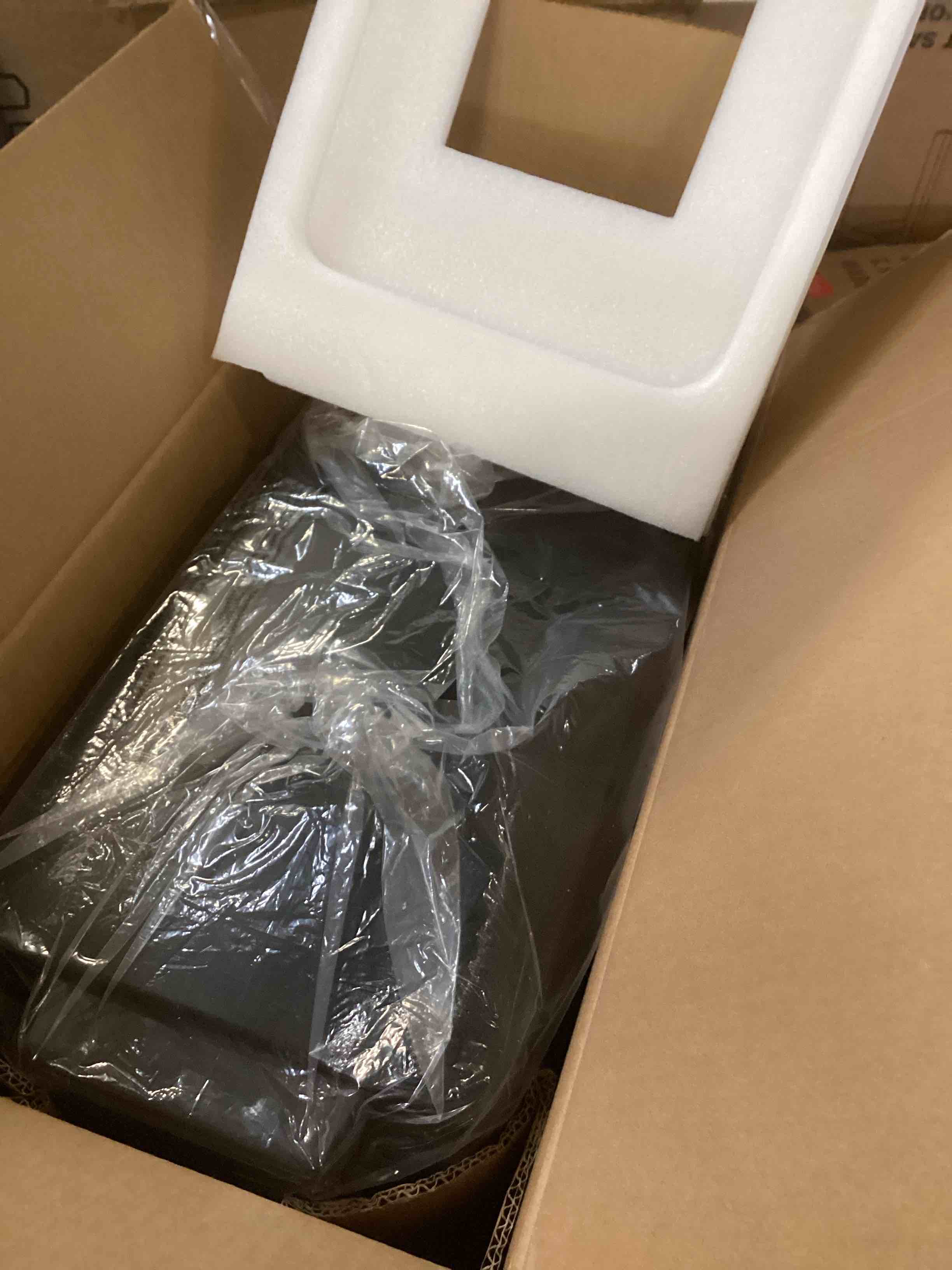 https://s3.amazonaws.com/lotting-images-prod/bidfta/BRN1419026_1738608290782.jpeg