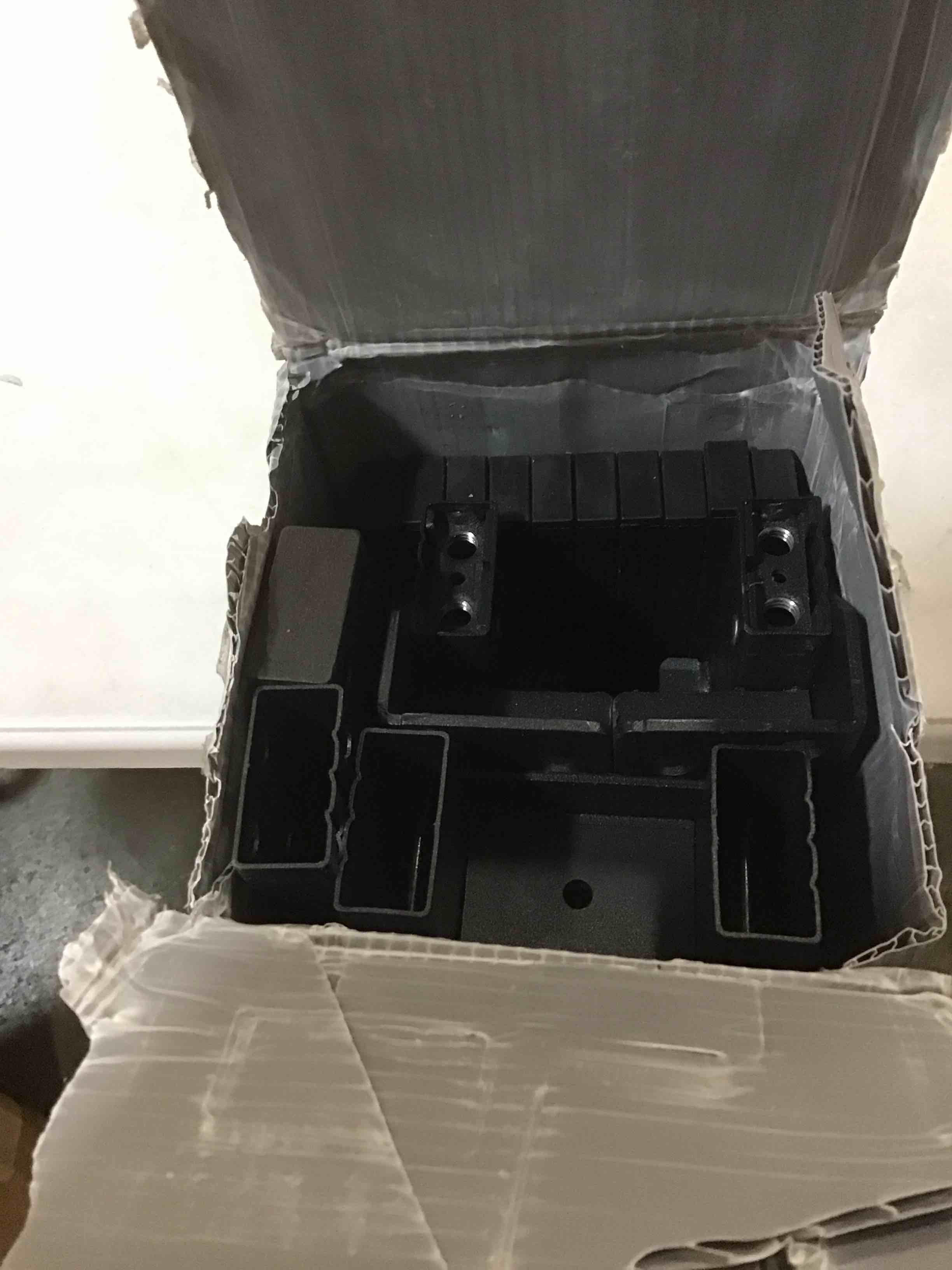https://s3.amazonaws.com/lotting-images-prod/bidfta/BRN1421457_1737728532374.jpeg