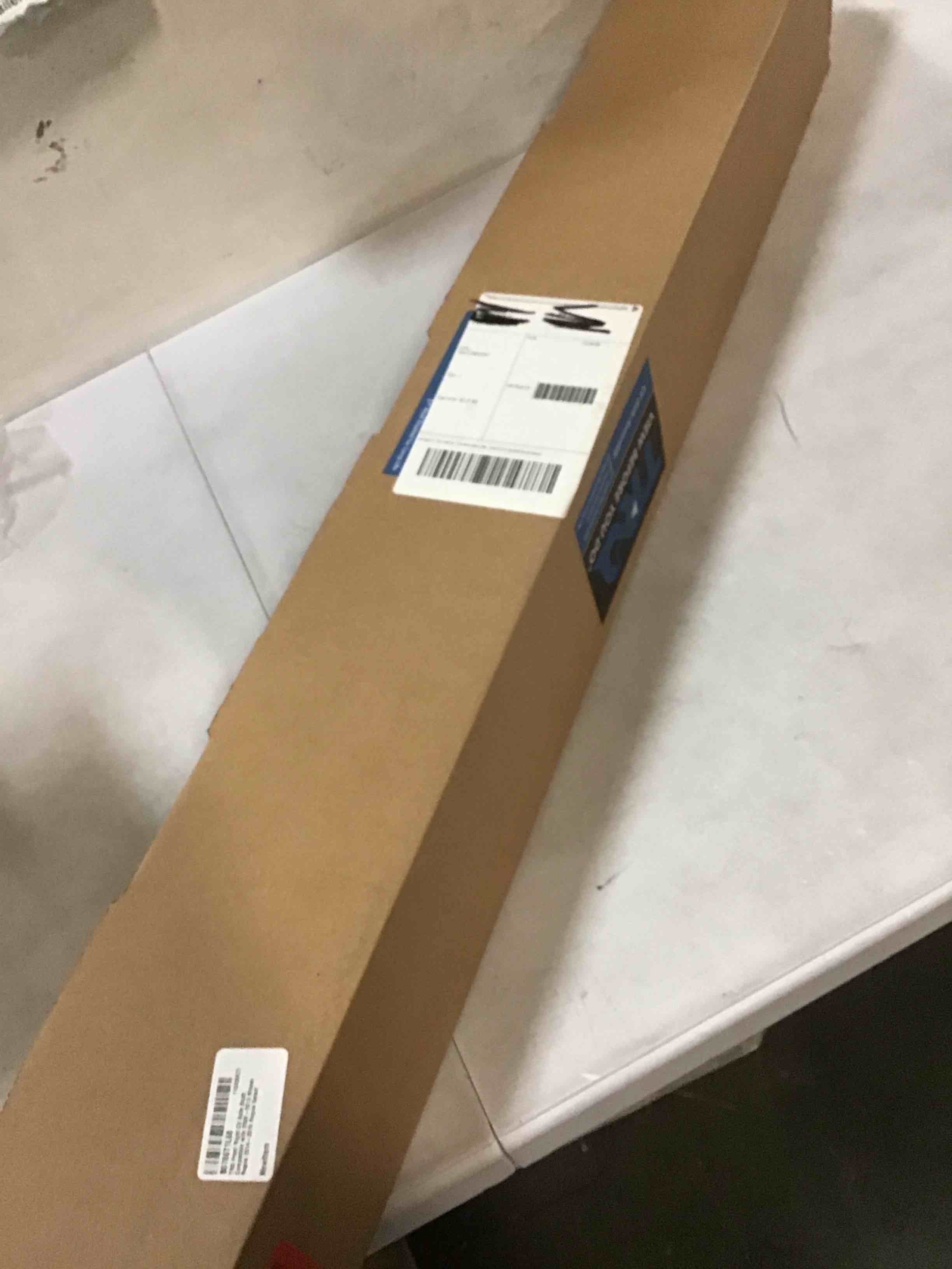 https://s3.amazonaws.com/lotting-images-prod/bidfta/BRN1421623_1737745282460.jpeg