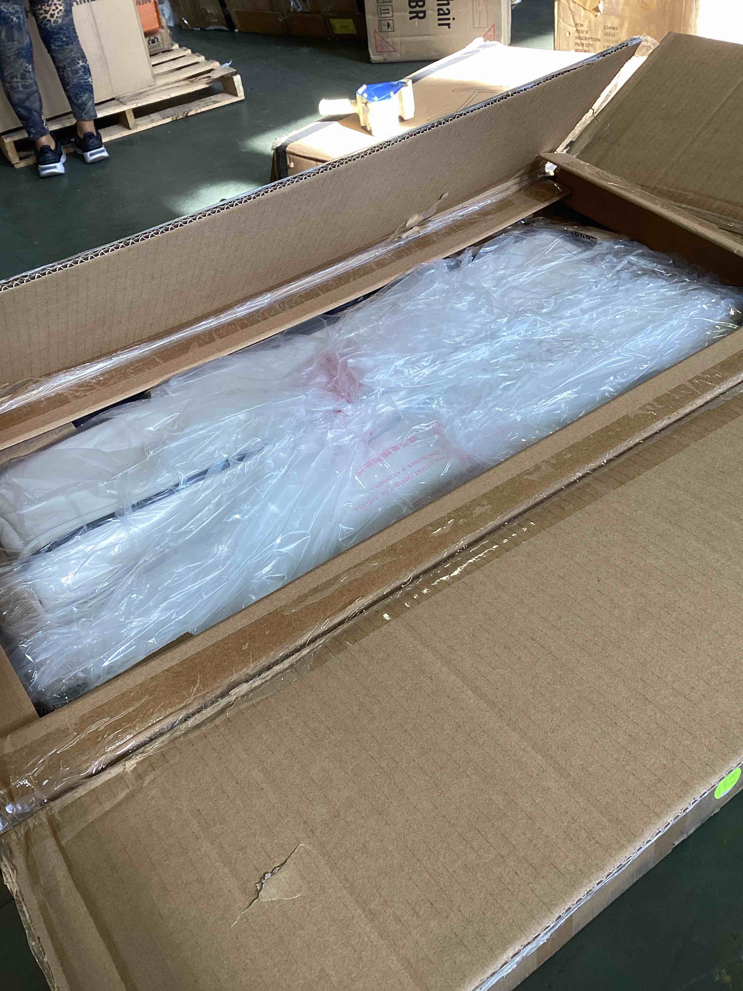 https://s3.amazonaws.com/lotting-images-prod/bidfta/BRN1423650_1739548677937.jpeg