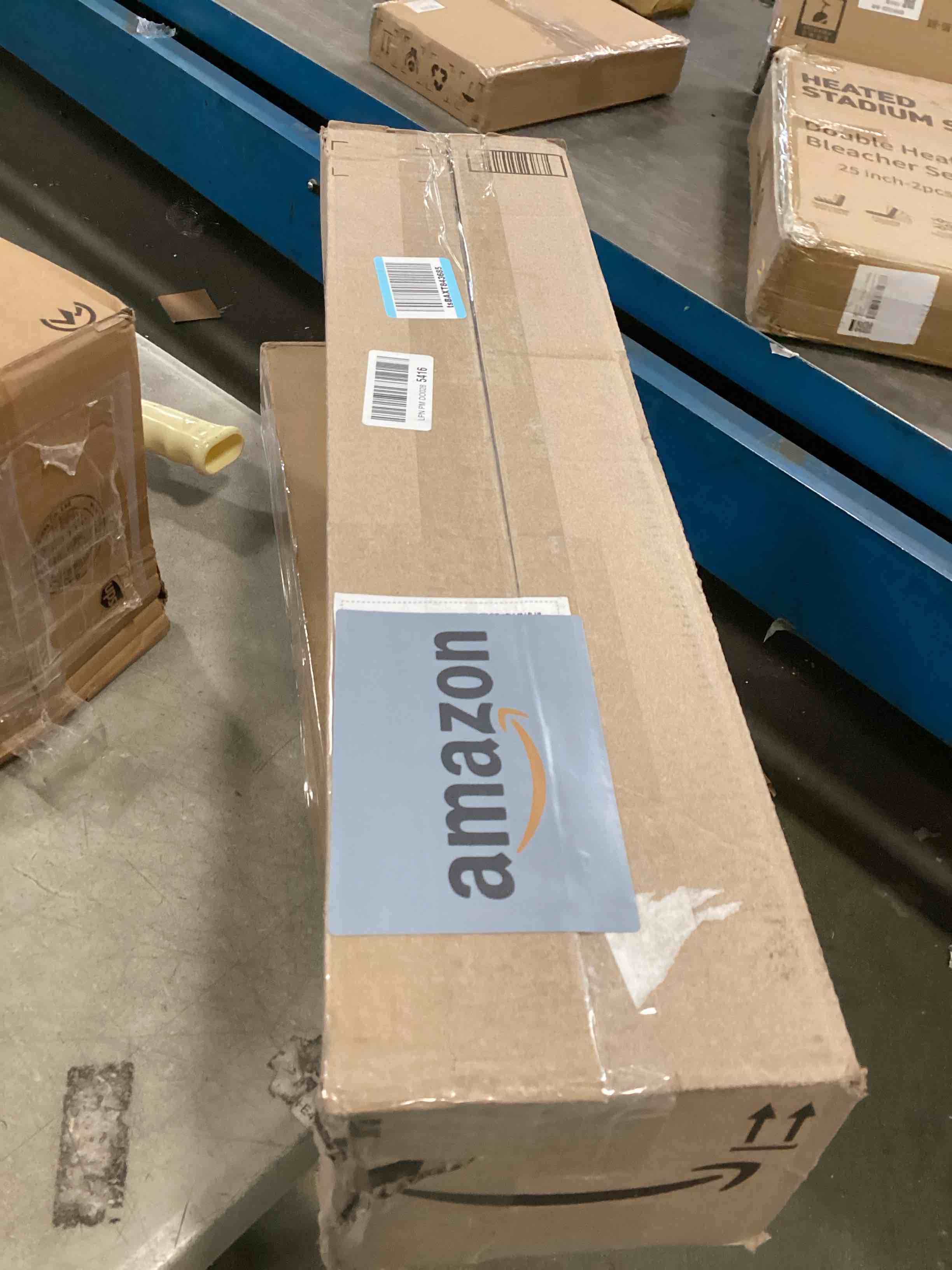 https://s3.amazonaws.com/lotting-images-prod/bidfta/BRN1424774_1740509334634.jpeg