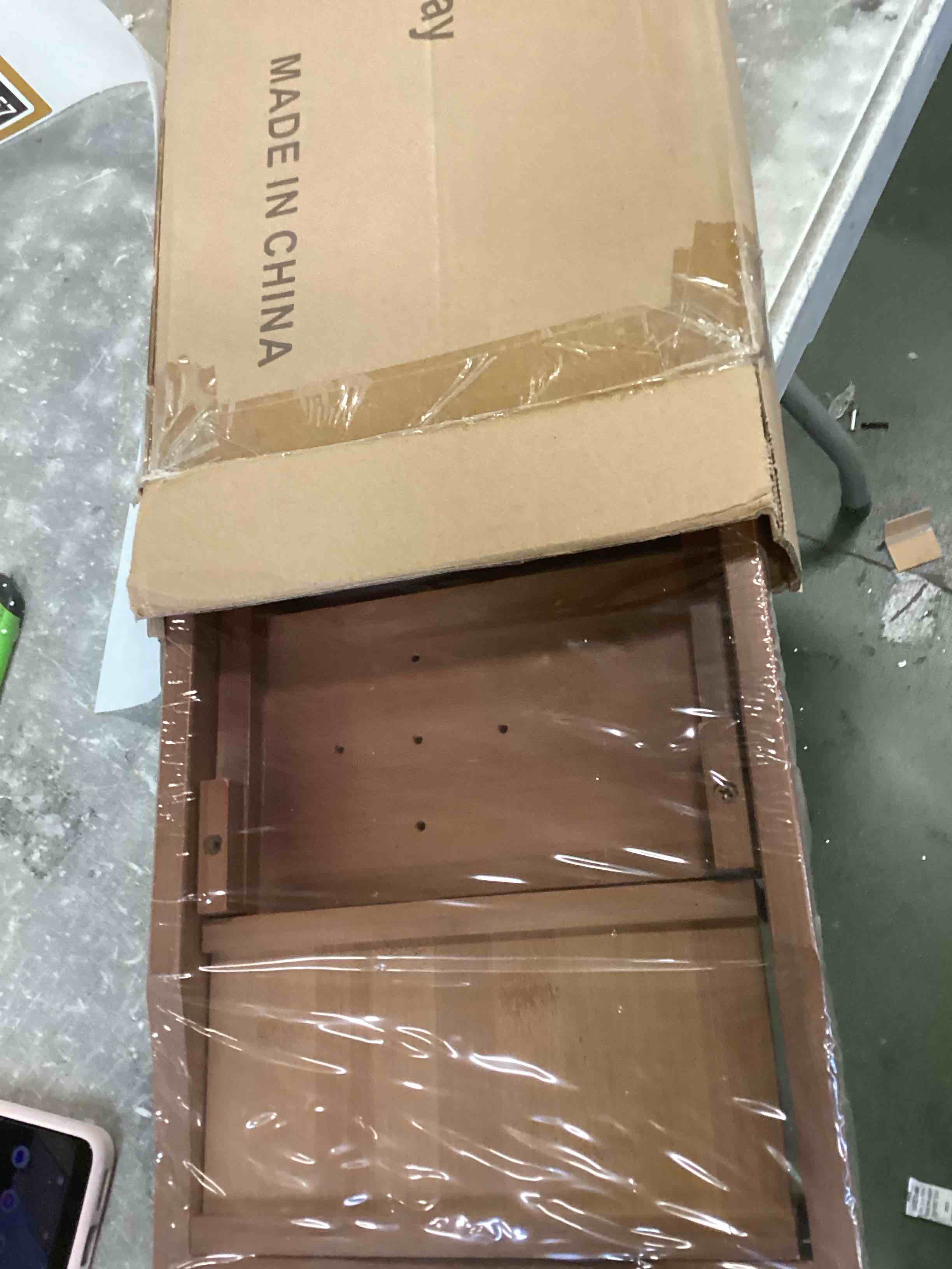 https://s3.amazonaws.com/lotting-images-prod/bidfta/BRN1426156_1738003051638.jpeg