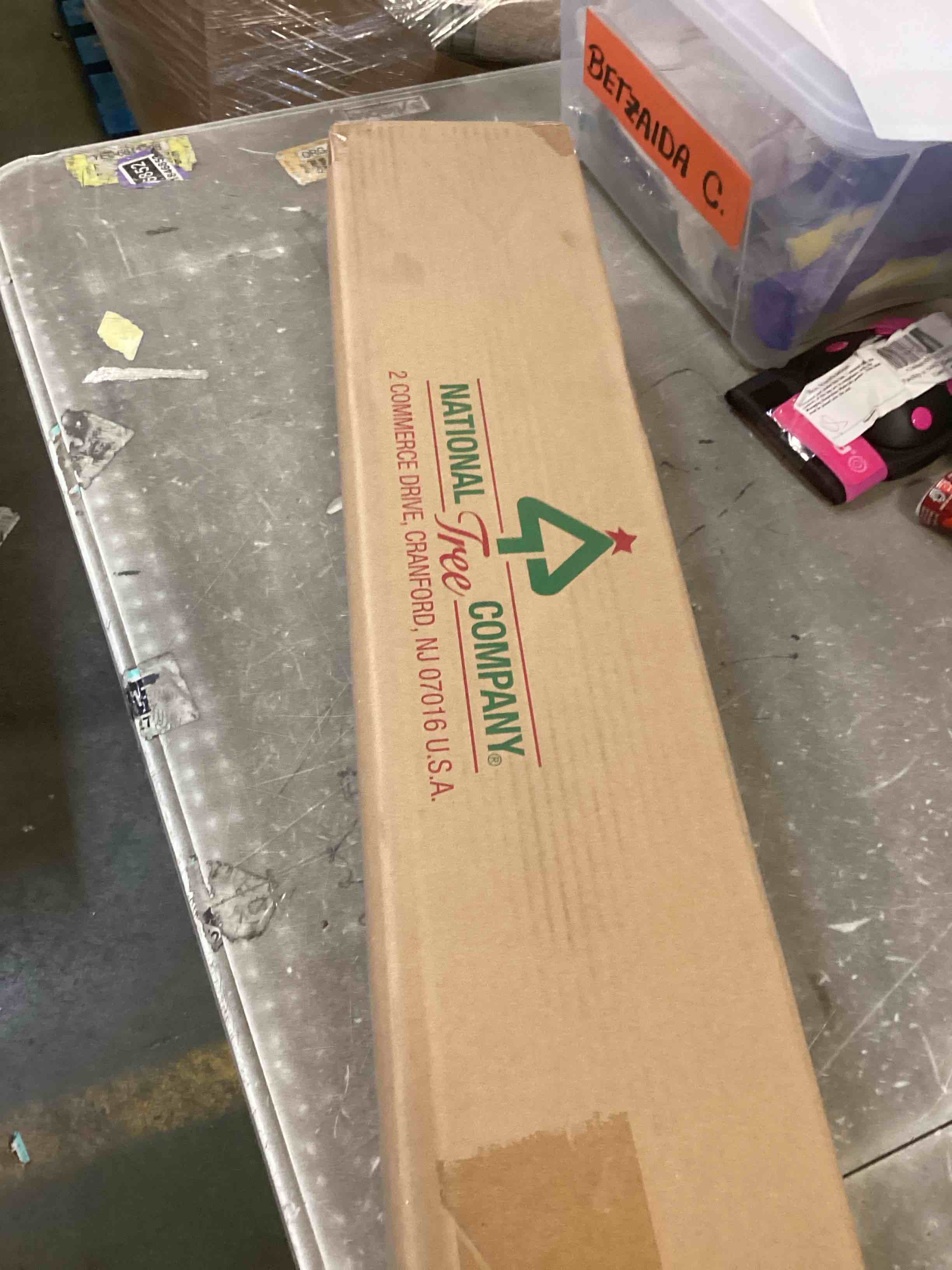 https://s3.amazonaws.com/lotting-images-prod/bidfta/BRN1426205_1738009376324.jpeg