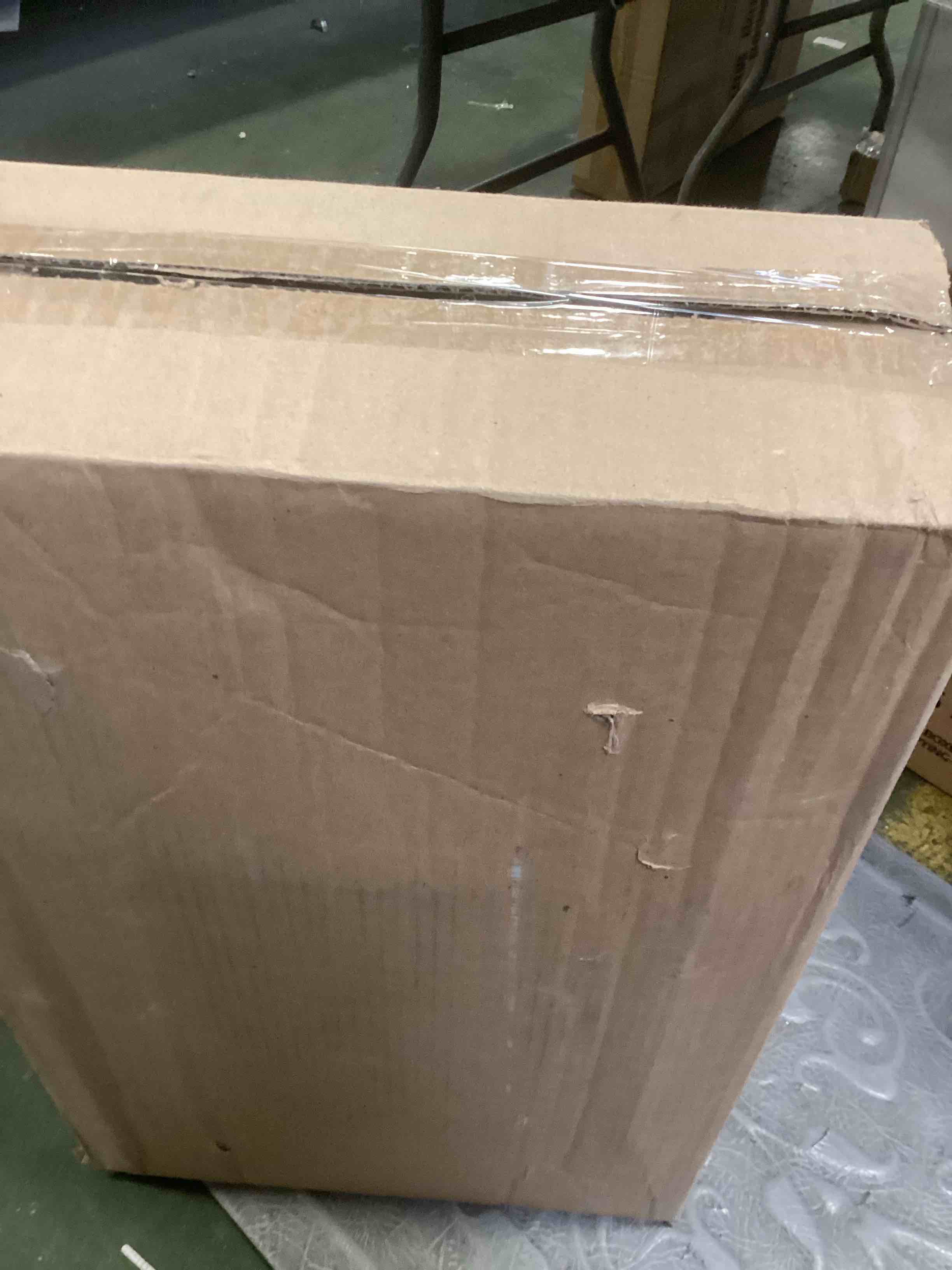 https://s3.amazonaws.com/lotting-images-prod/bidfta/BRN1426311_1738079795782.jpeg