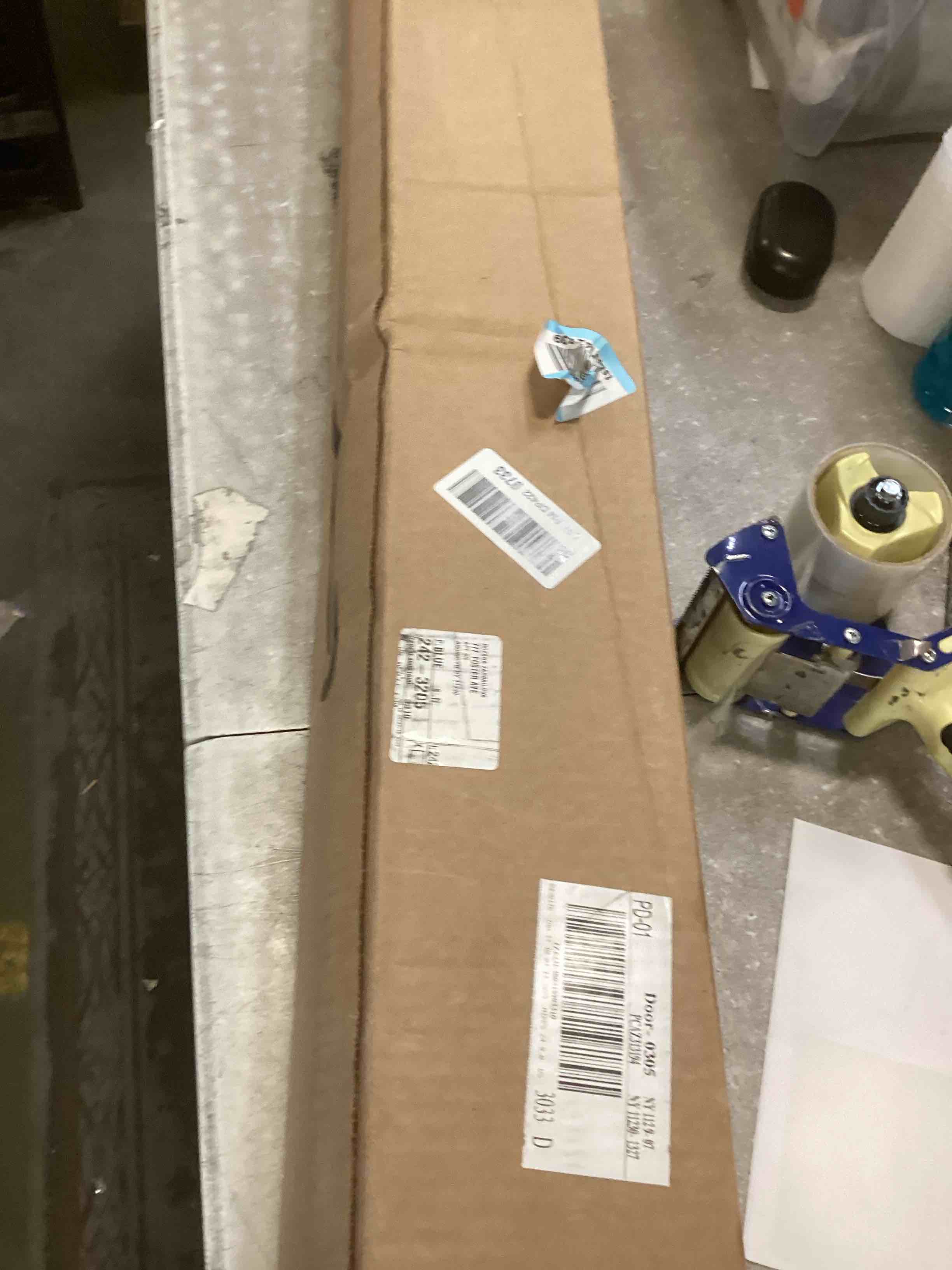 https://s3.amazonaws.com/lotting-images-prod/bidfta/BRN1426480_1738164362362.jpeg