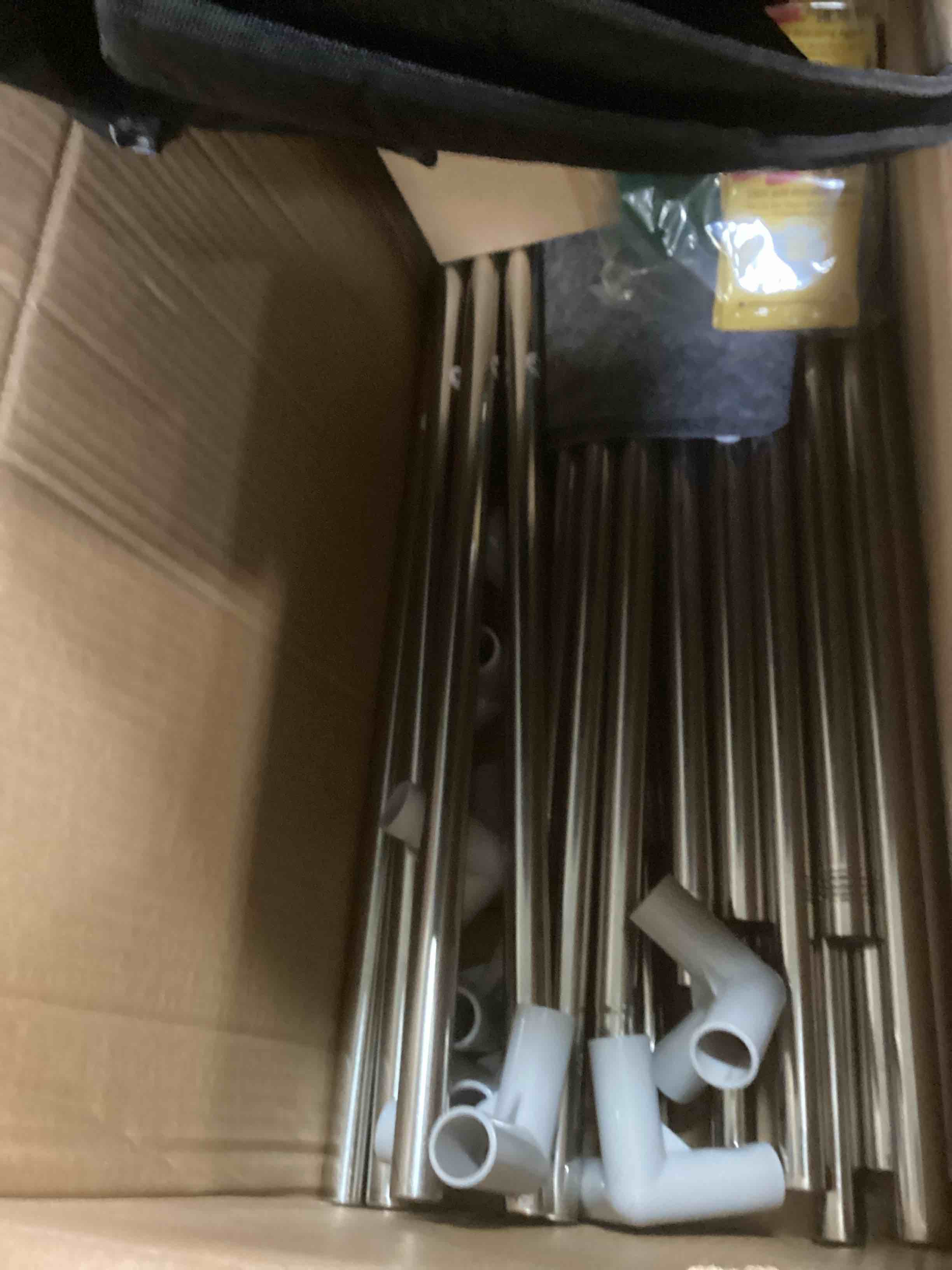 https://s3.amazonaws.com/lotting-images-prod/bidfta/BRN1426611_1738251780918.jpeg