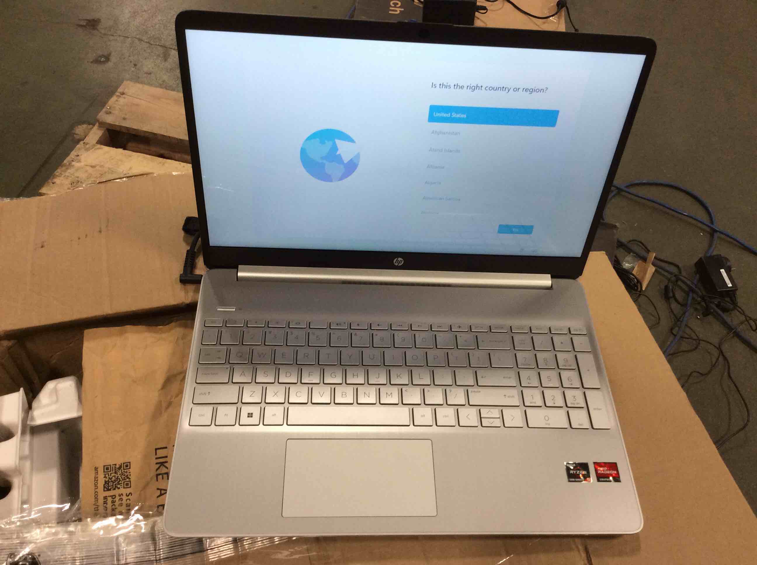 https://s3.amazonaws.com/lotting-images-prod/bidfta/BRN1427462_1738952624305.jpeg