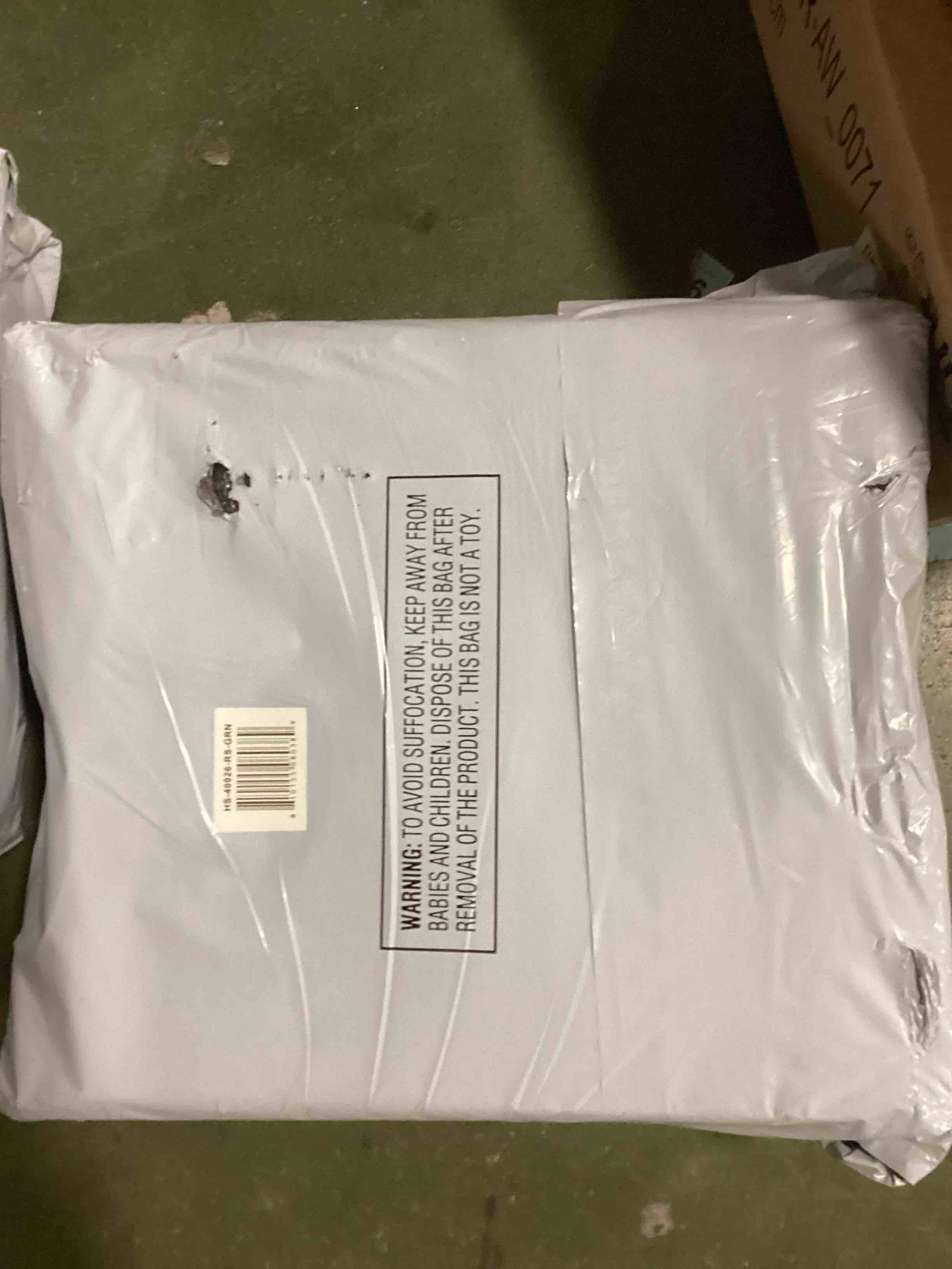 https://s3.amazonaws.com/lotting-images-prod/bidfta/BRN1428595_1739540327212.jpeg