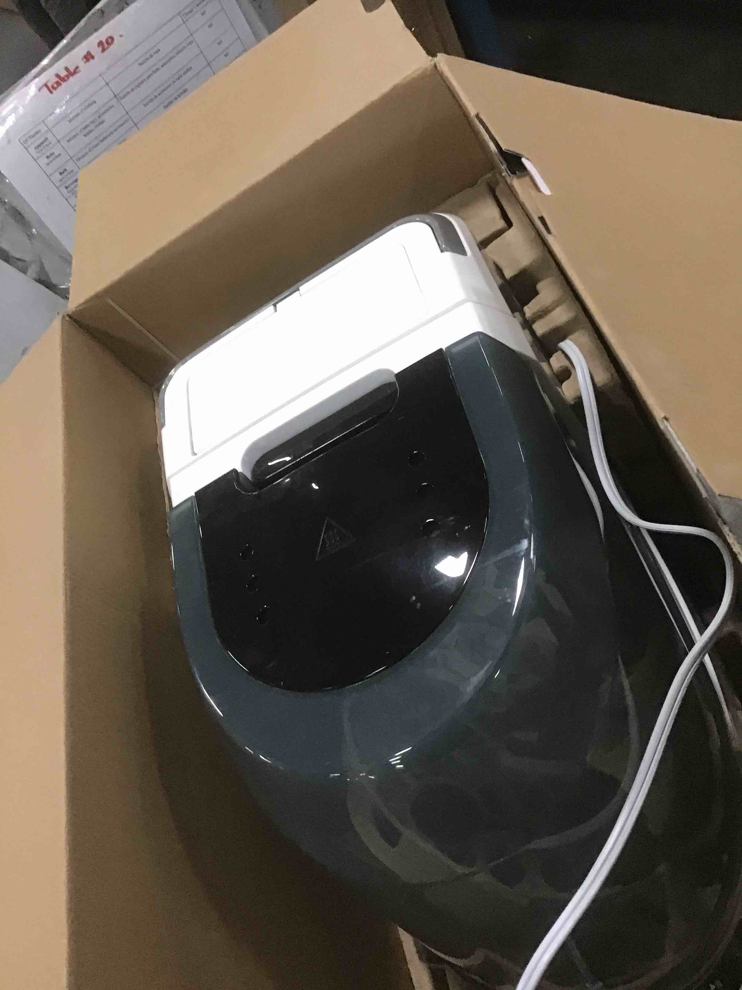 https://s3.amazonaws.com/lotting-images-prod/bidfta/BRN1430932_1737652691386.jpeg