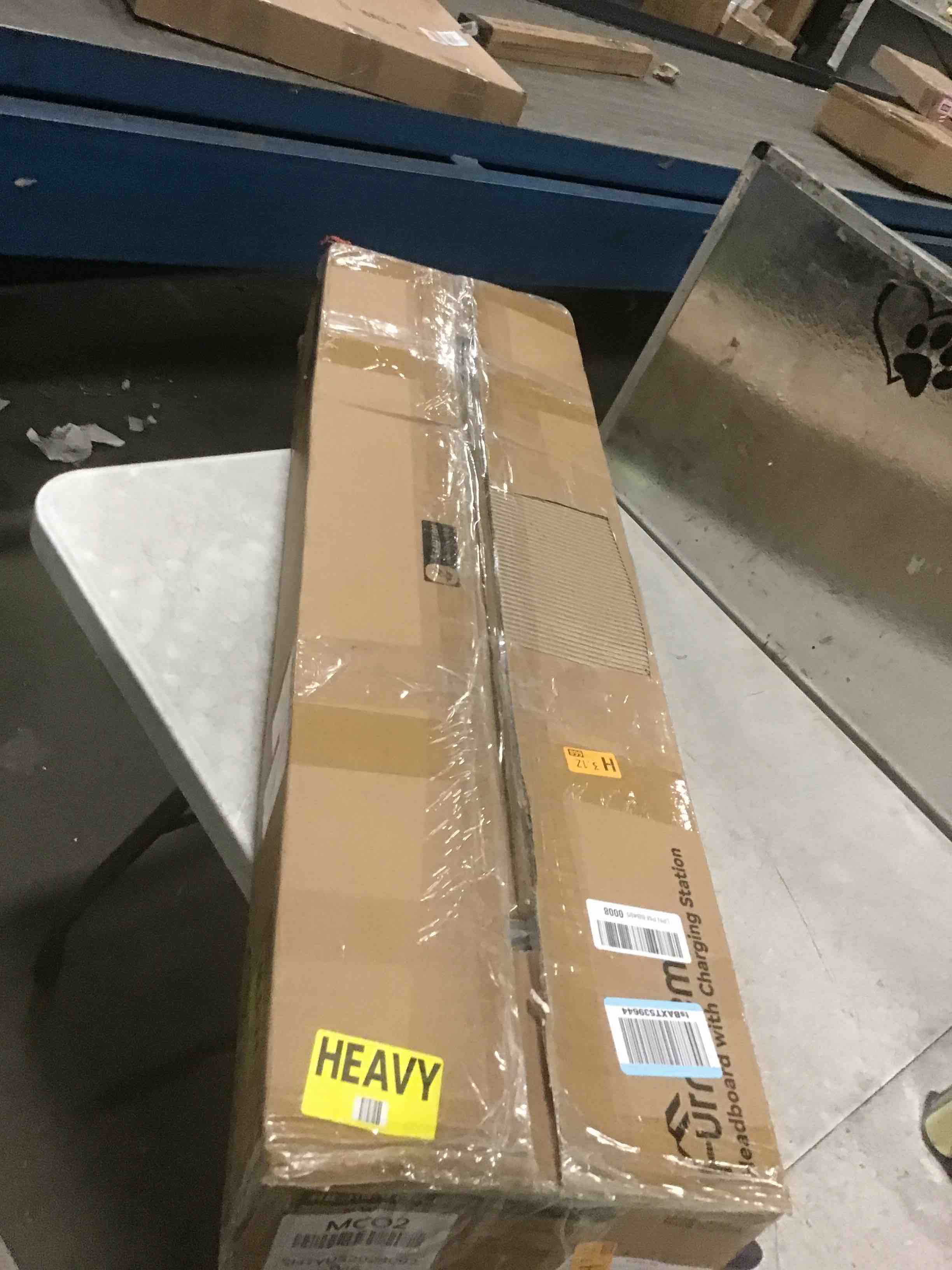 https://s3.amazonaws.com/lotting-images-prod/bidfta/BRN1431030_1737721631118.jpeg