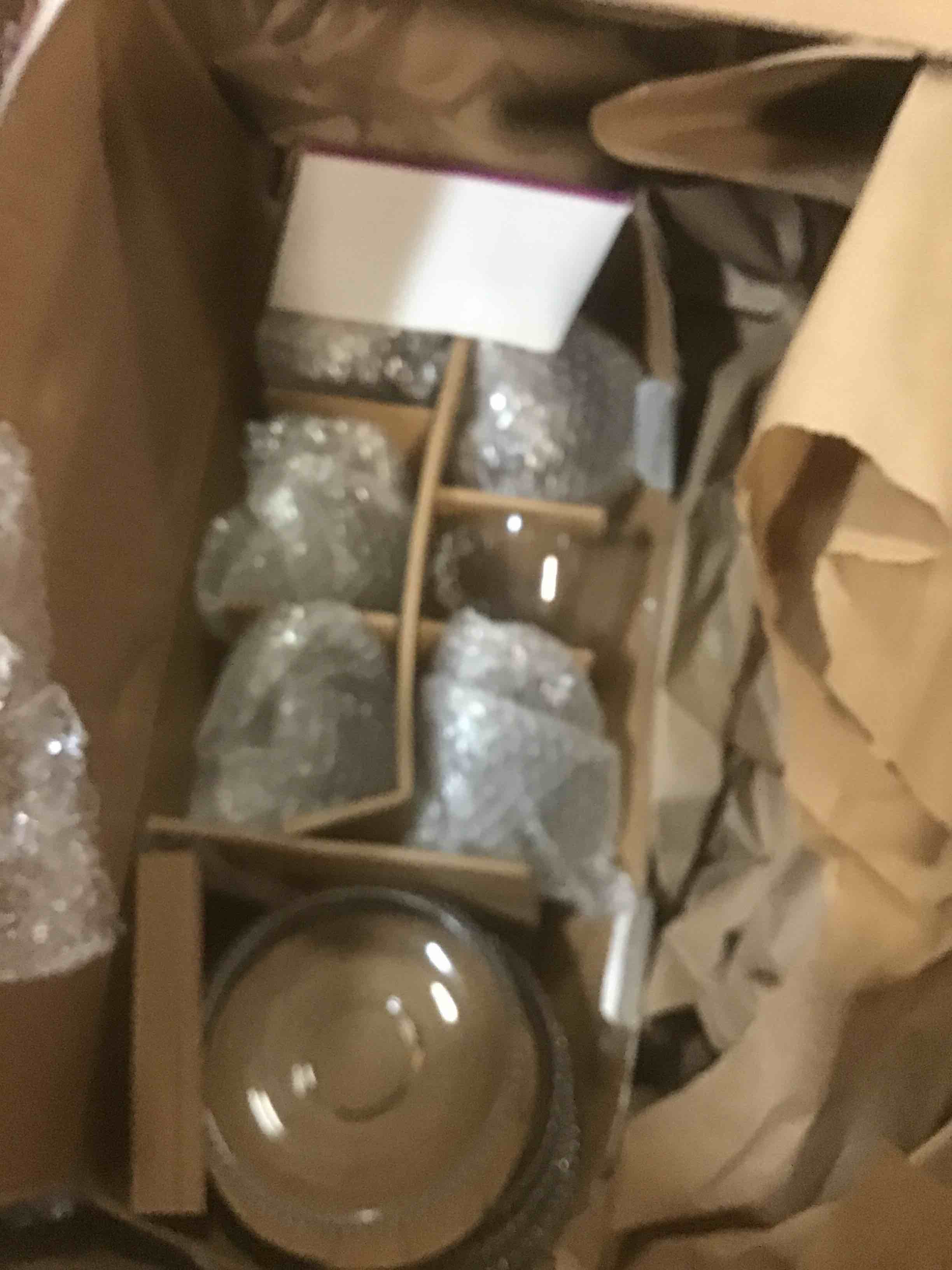 https://s3.amazonaws.com/lotting-images-prod/bidfta/BRN1431386_1738004127988.jpeg