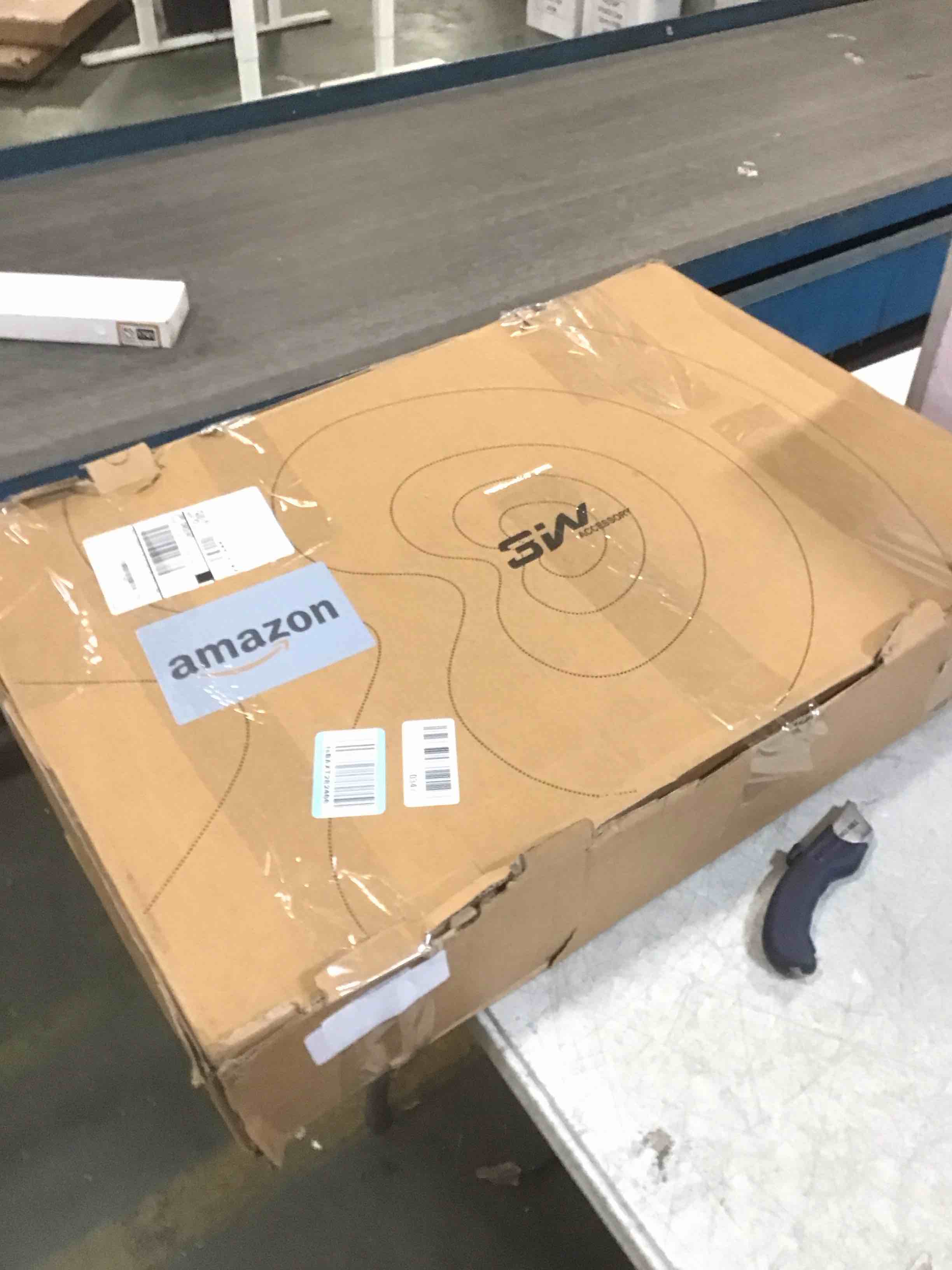 https://s3.amazonaws.com/lotting-images-prod/bidfta/BRN1431569_1738075694175.jpeg