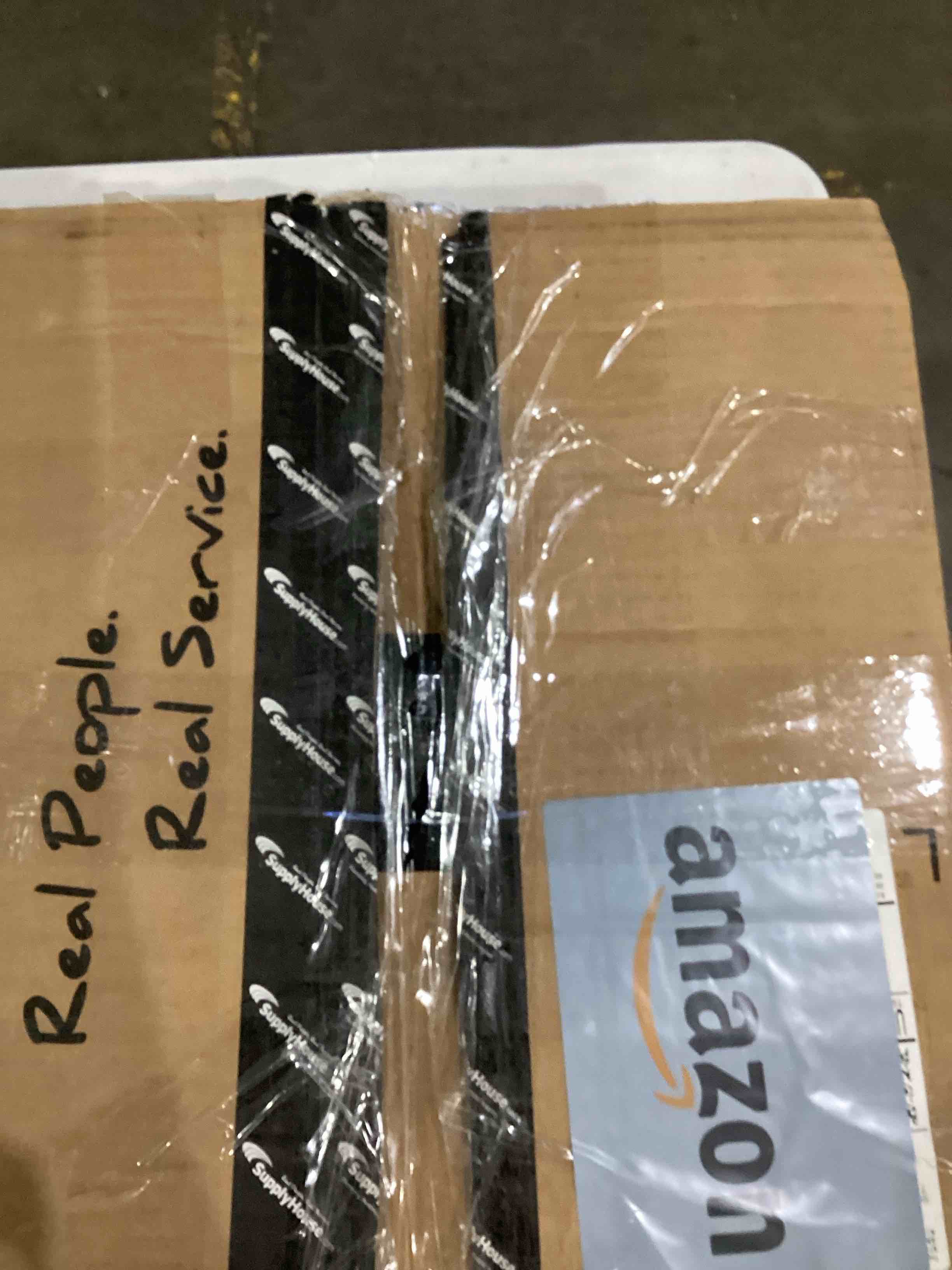 https://s3.amazonaws.com/lotting-images-prod/bidfta/BRN1438048_1752859867583.jpeg