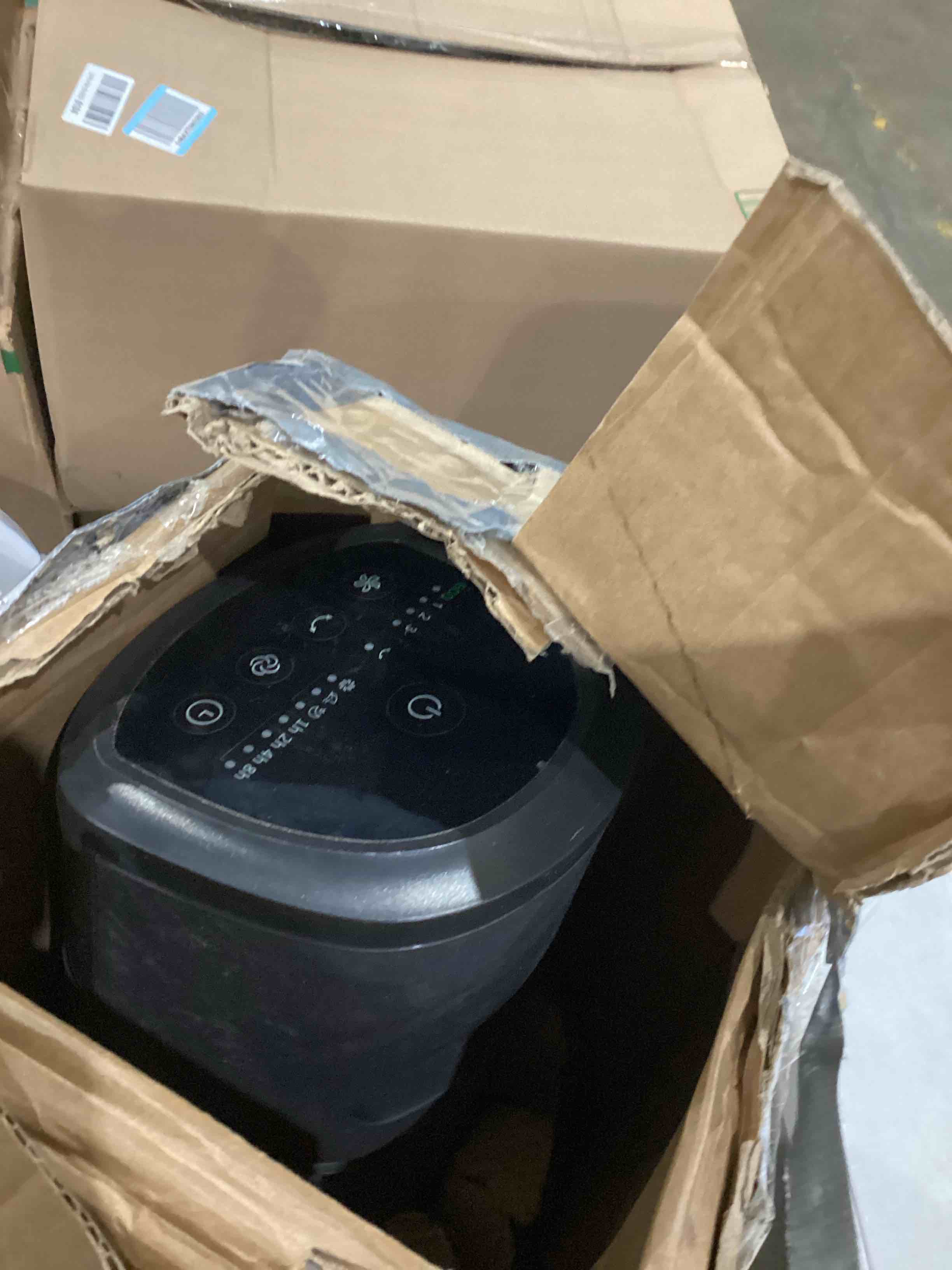 https://s3.amazonaws.com/lotting-images-prod/bidfta/BRN1438412_1753203335878.jpeg