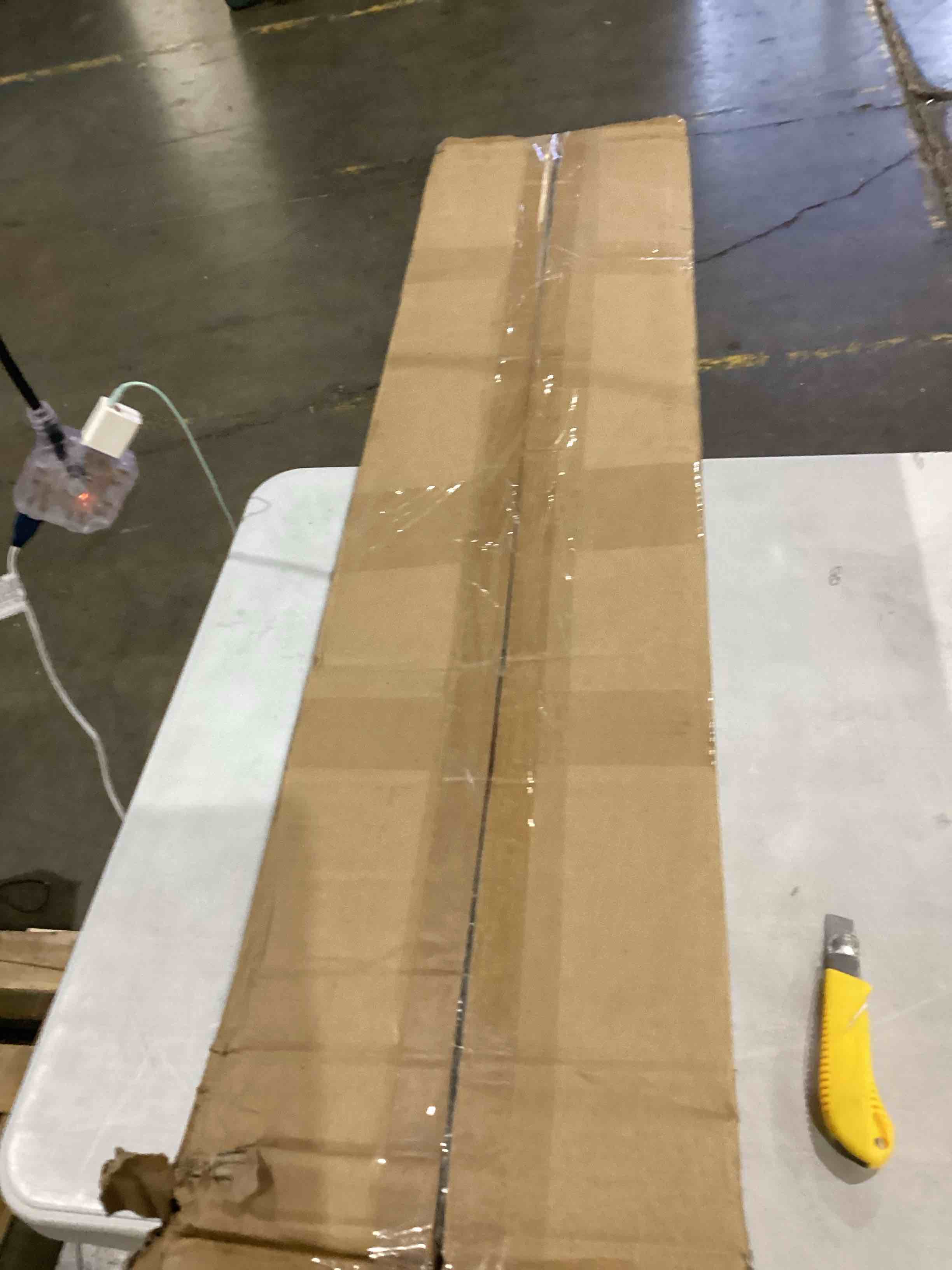 https://s3.amazonaws.com/lotting-images-prod/bidfta/BRN1438608_1753289775289.jpeg