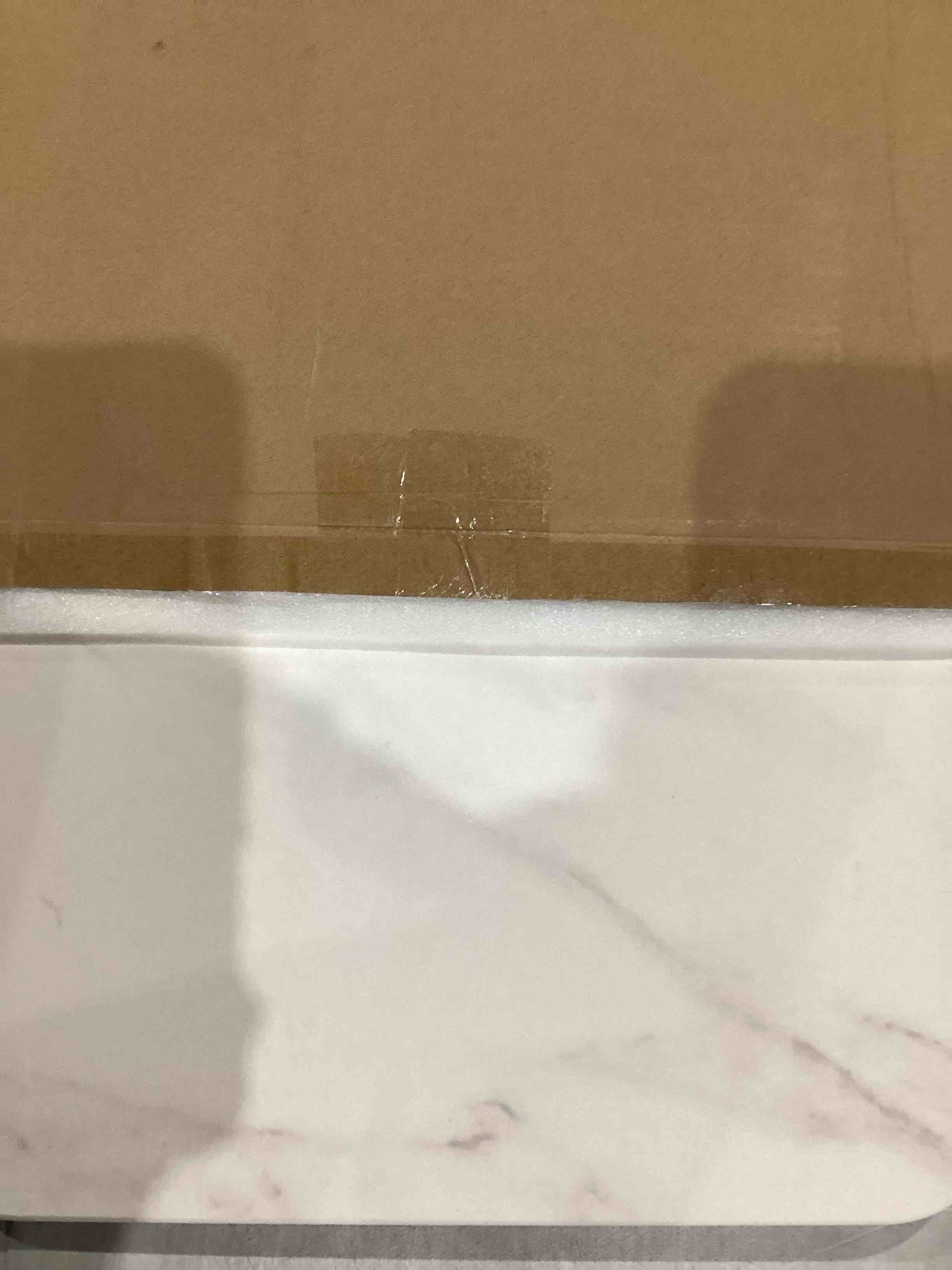 https://s3.amazonaws.com/lotting-images-prod/bidfta/BRN1438613_1753290462287.jpeg