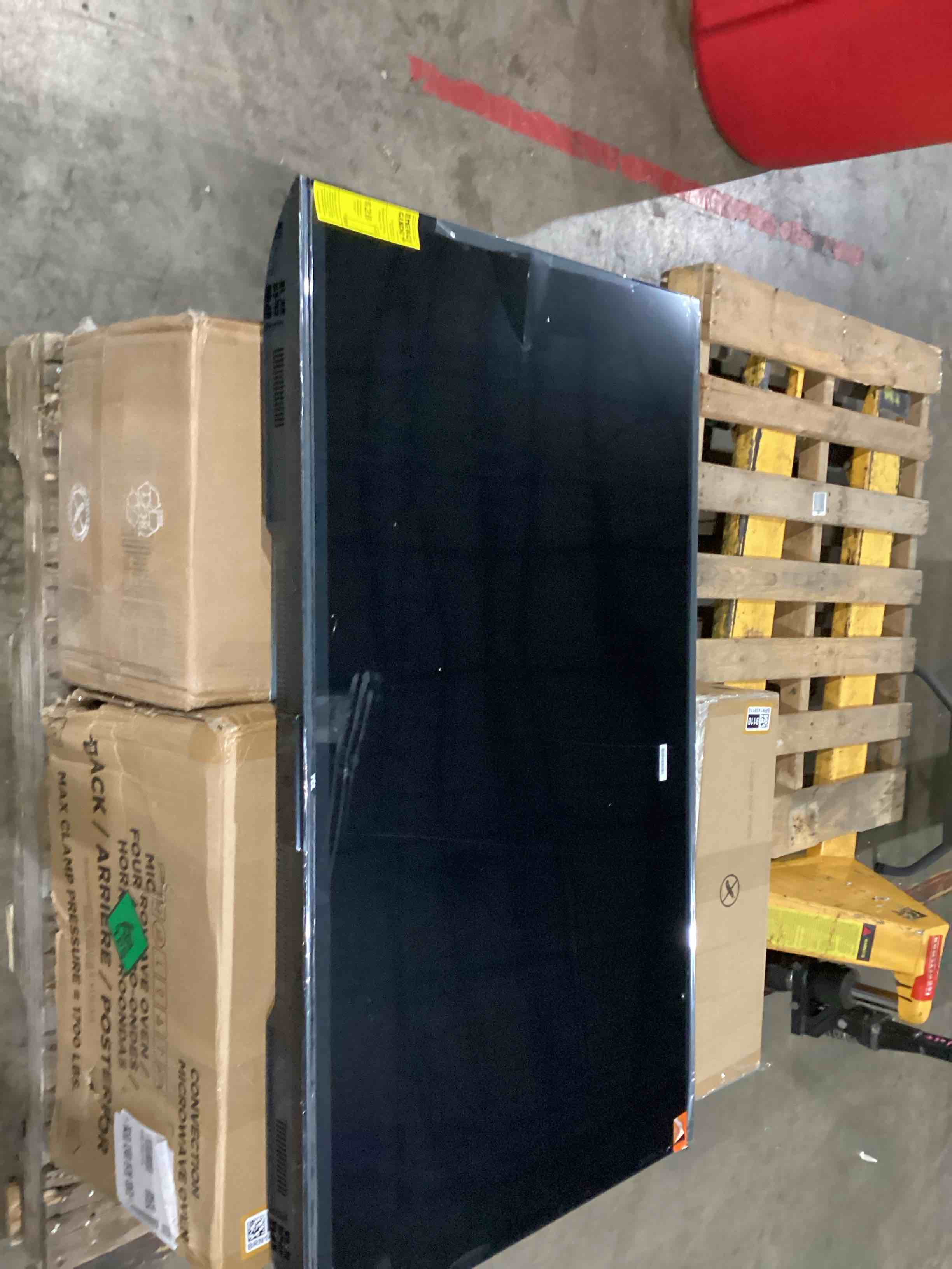 https://s3.amazonaws.com/lotting-images-prod/bidfta/BRN1439279_1753964291991.jpeg