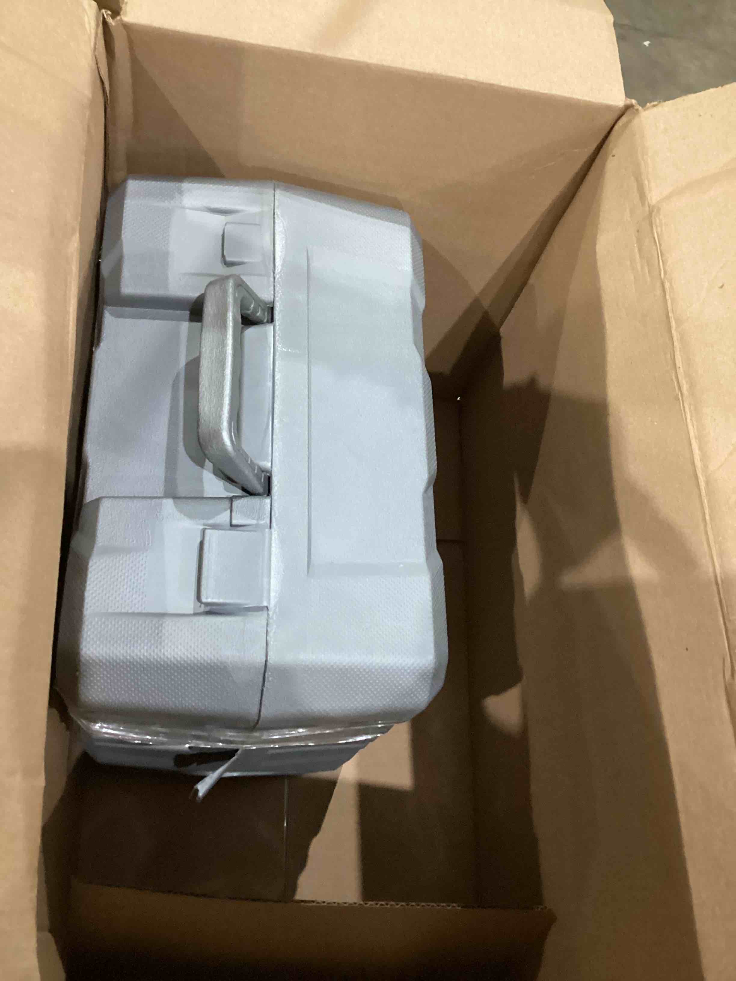 https://s3.amazonaws.com/lotting-images-prod/bidfta/BRN1439302_1753973409016.jpeg